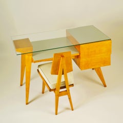 1950's Italian Desk and Chair in the Manner of Gio Ponti