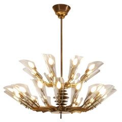Elegante araña italiana de los años 50 de latón y cristal