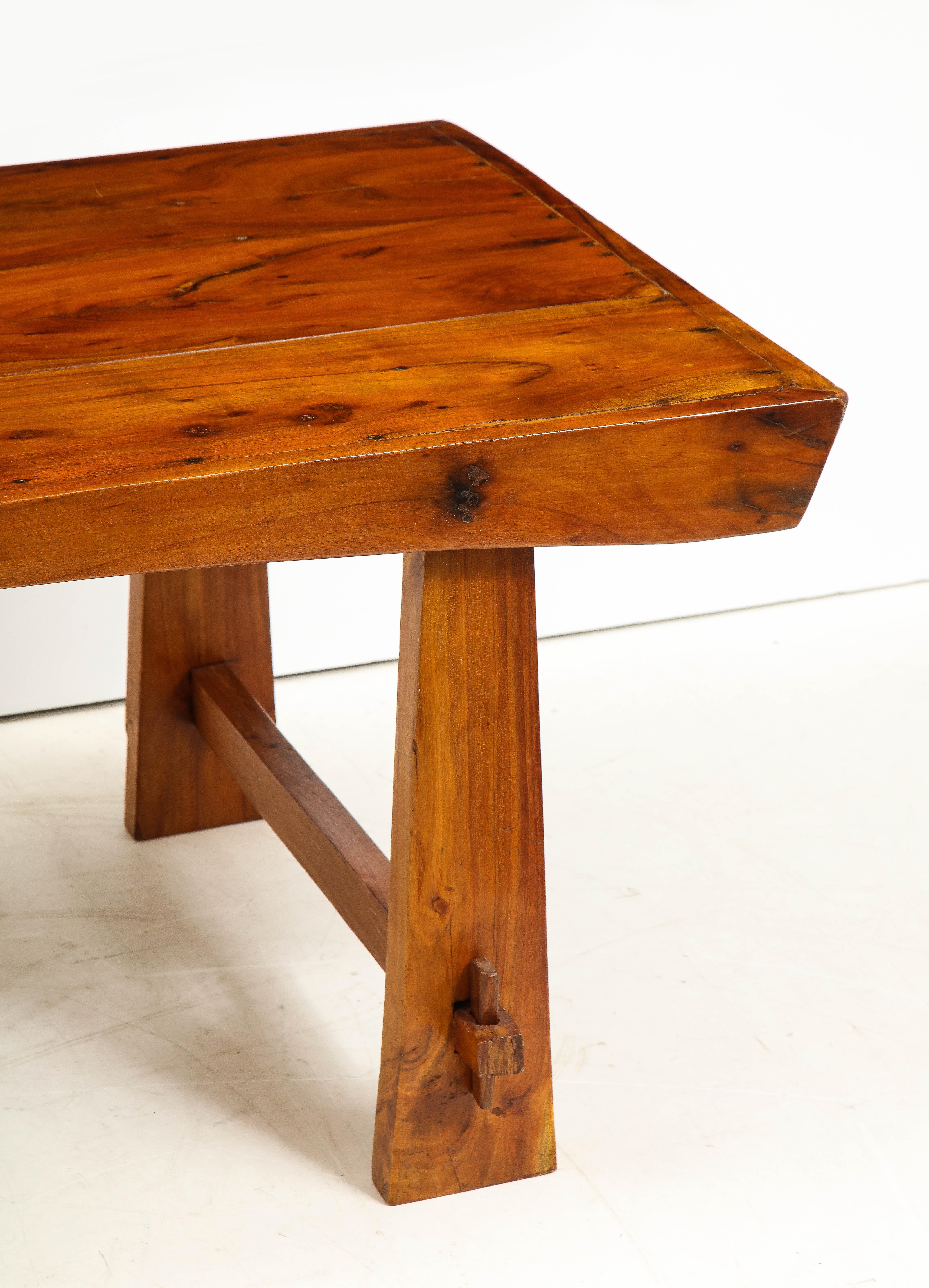 Italian 1950s Folk Art Solid Walnut Coffee Table In Good Condition For Sale In New York, NY