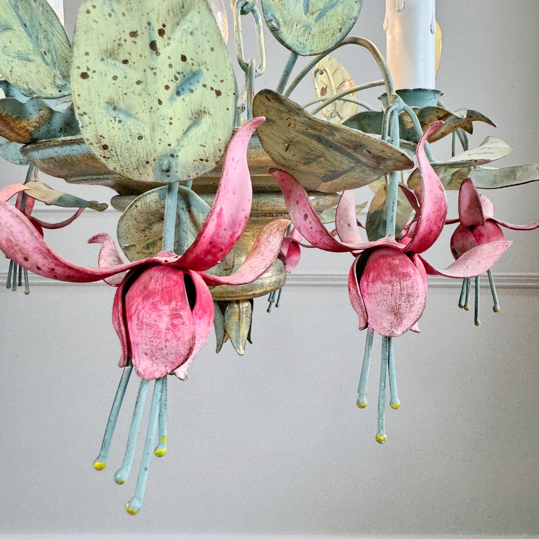 Italian 1950's Fuchsia Flower Tole Chandelier In Good Condition For Sale In Hastings, GB