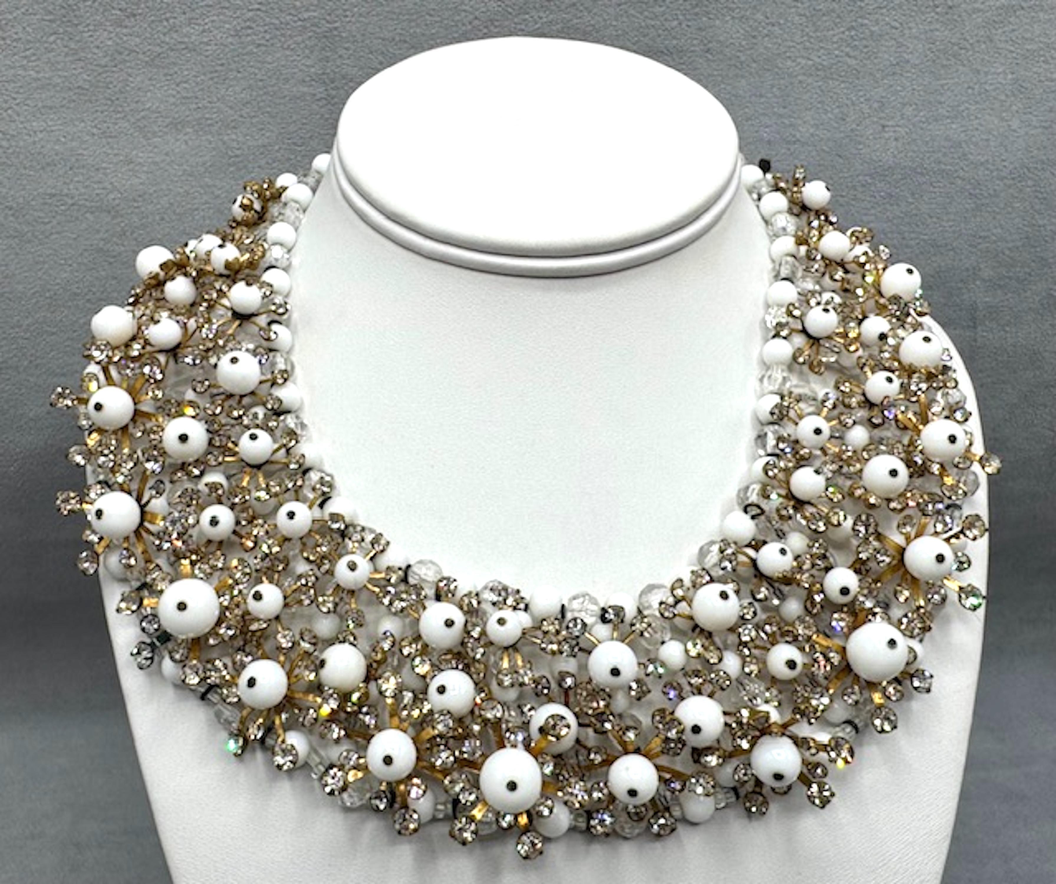 Italian 1950s Gold, Rhinestone & White Bead Collar Necklace, Bijoux LoSa For Sale 10