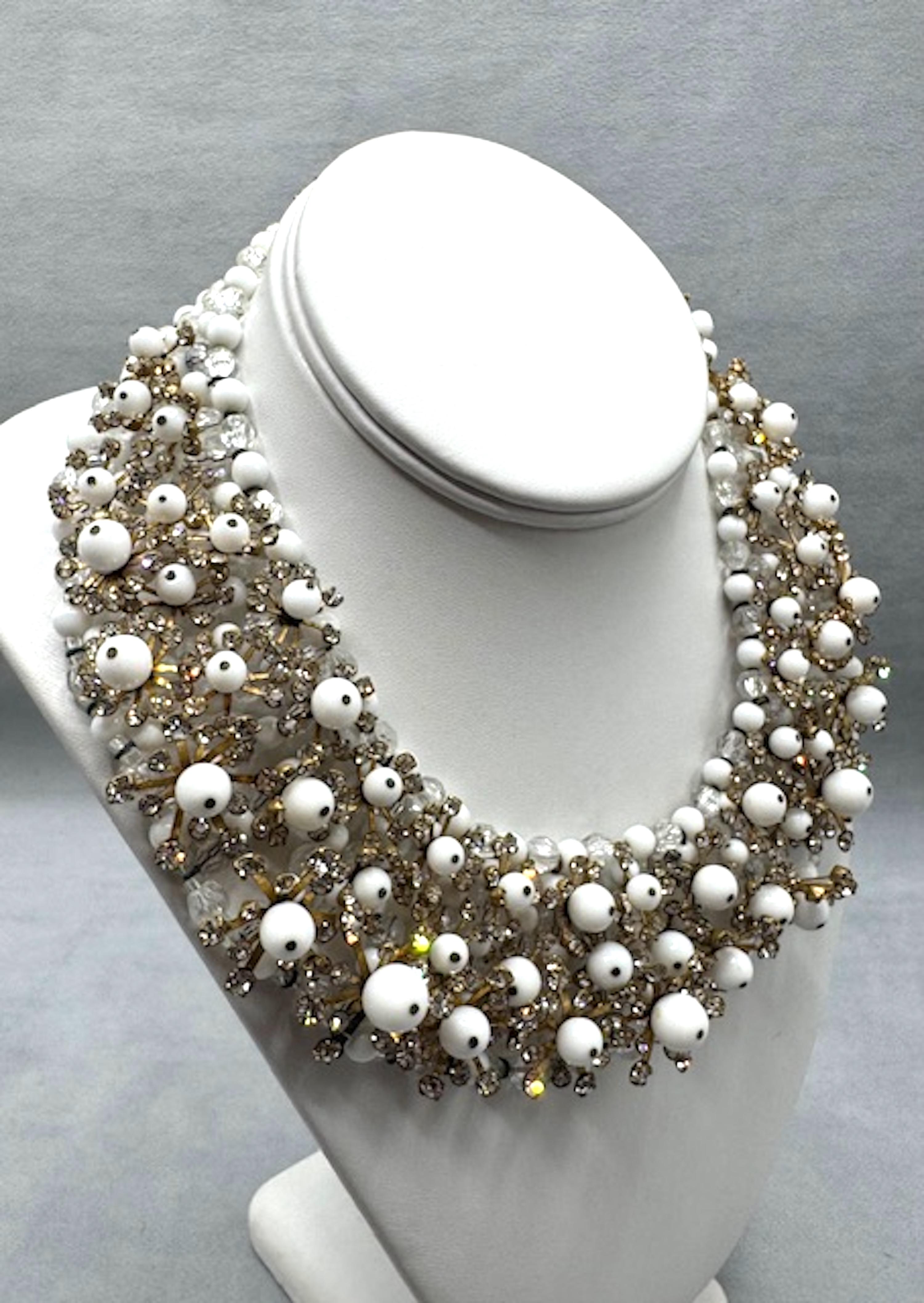 Italian 1950s Gold, Rhinestone & White Bead Collar Necklace, Bijoux LoSa For Sale 11