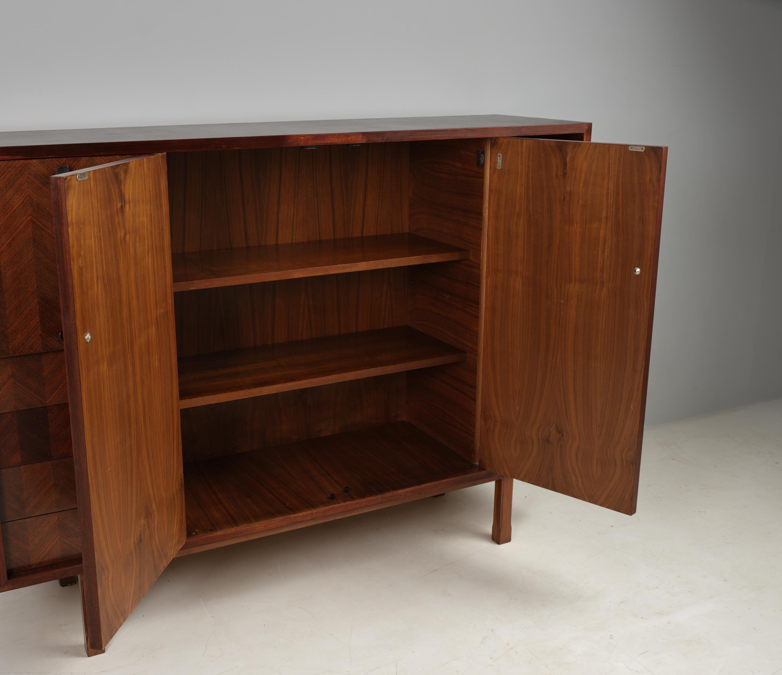 Italian 1950s High Cabinet with Chevron Veneer and Functional Storage For Sale 1