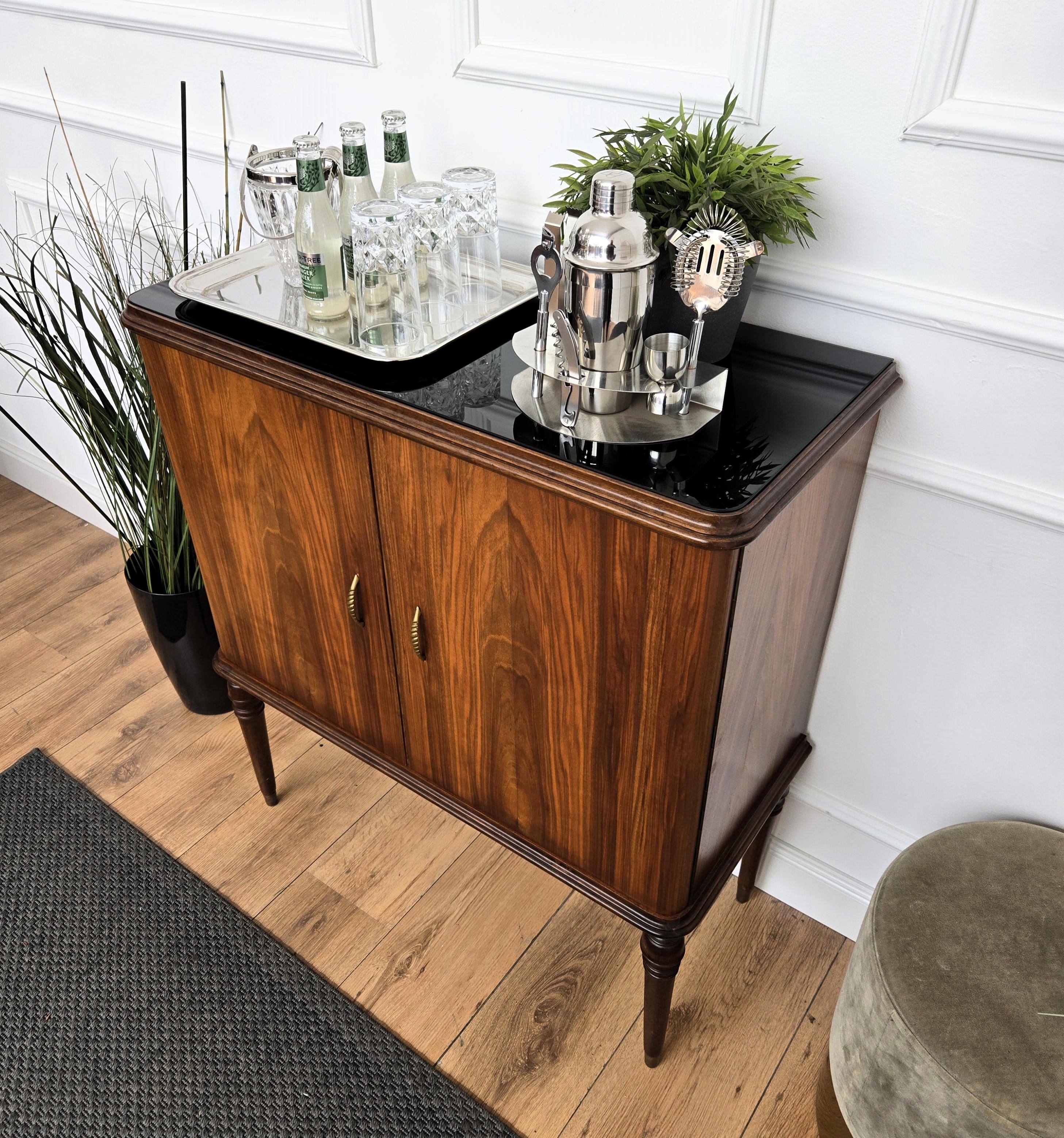 20th Century Italian 1950s Mid-Century Modern Walnut and Mirror Mosaic Dry Bar Liquor Cabinet