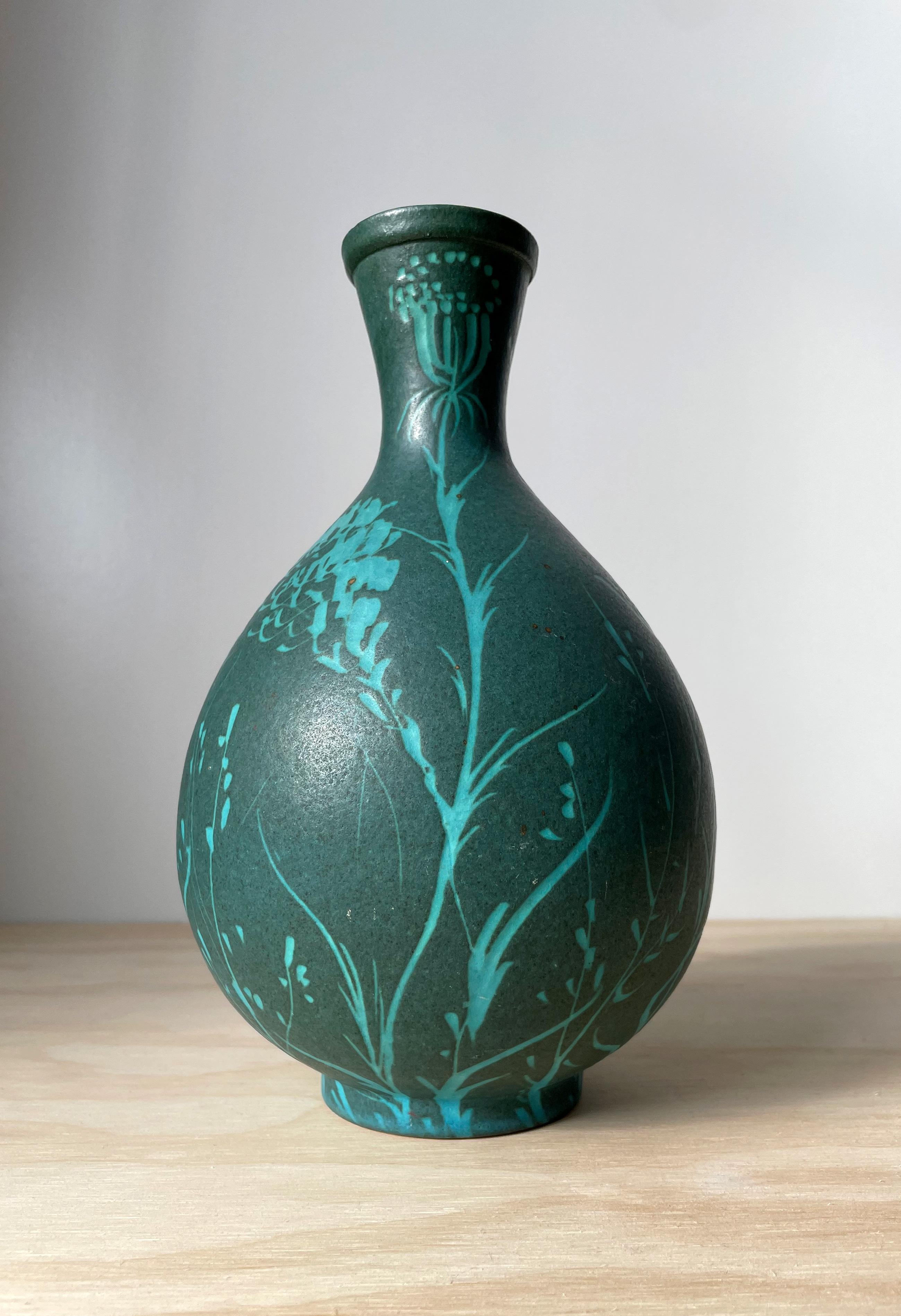Italian 1950s Floral Sea Green Ceramic Vase In Good Condition For Sale In Copenhagen, DK