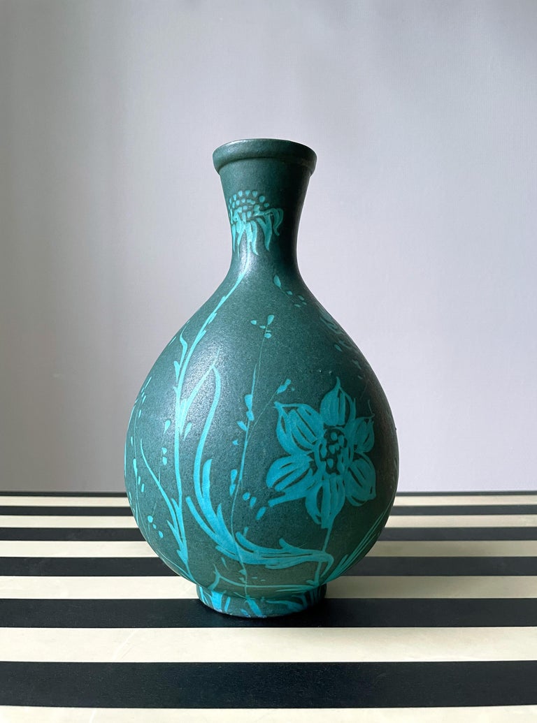 Italian 1950s Organic Floral Sea Green Handmade Ceramic Vase For Sale 3