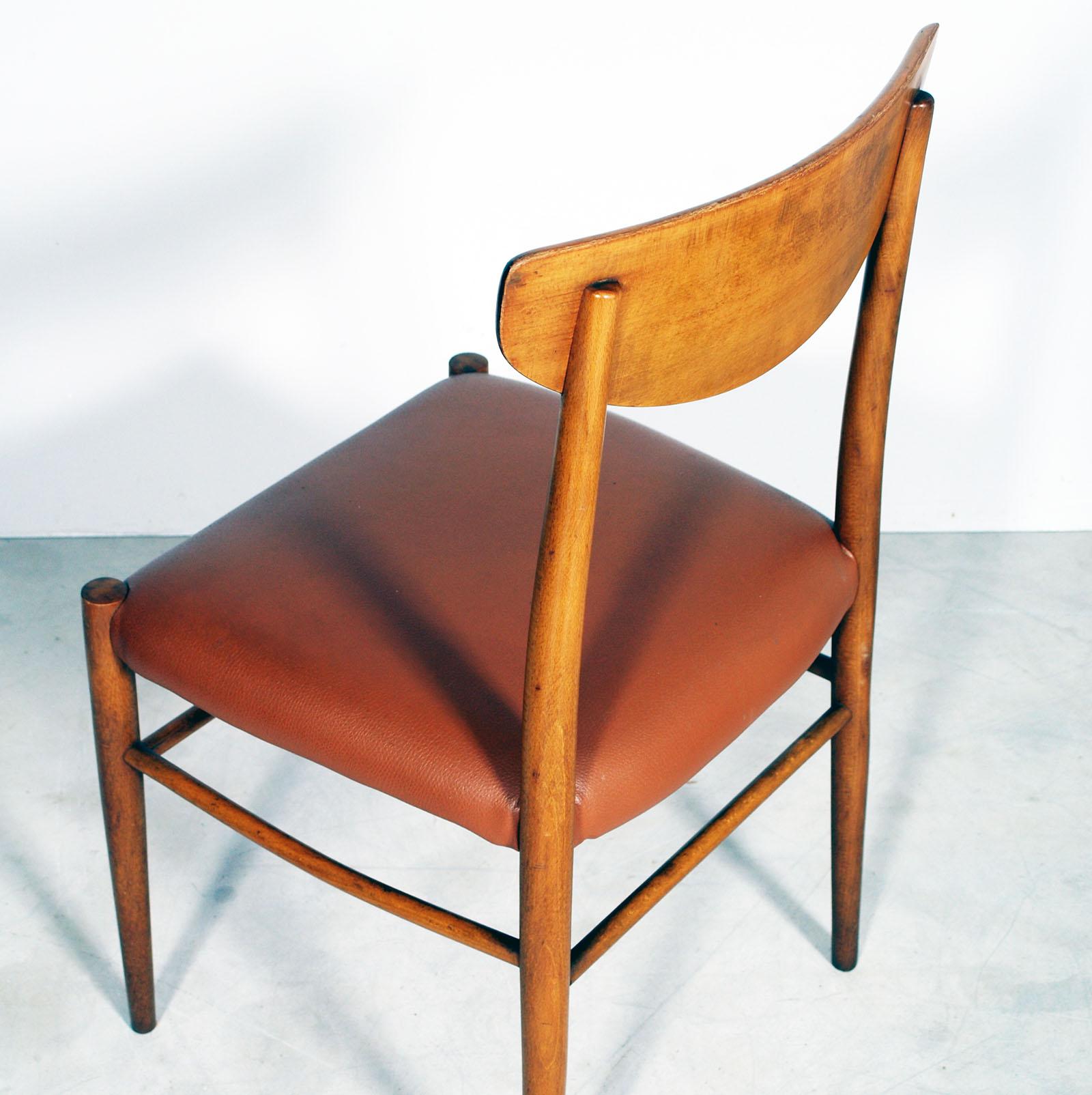 Mid-Century Modern Italian 1950s Pair of Chairs in the Manner Peter Hvidt & Orla Mølgaard-Nielsen For Sale