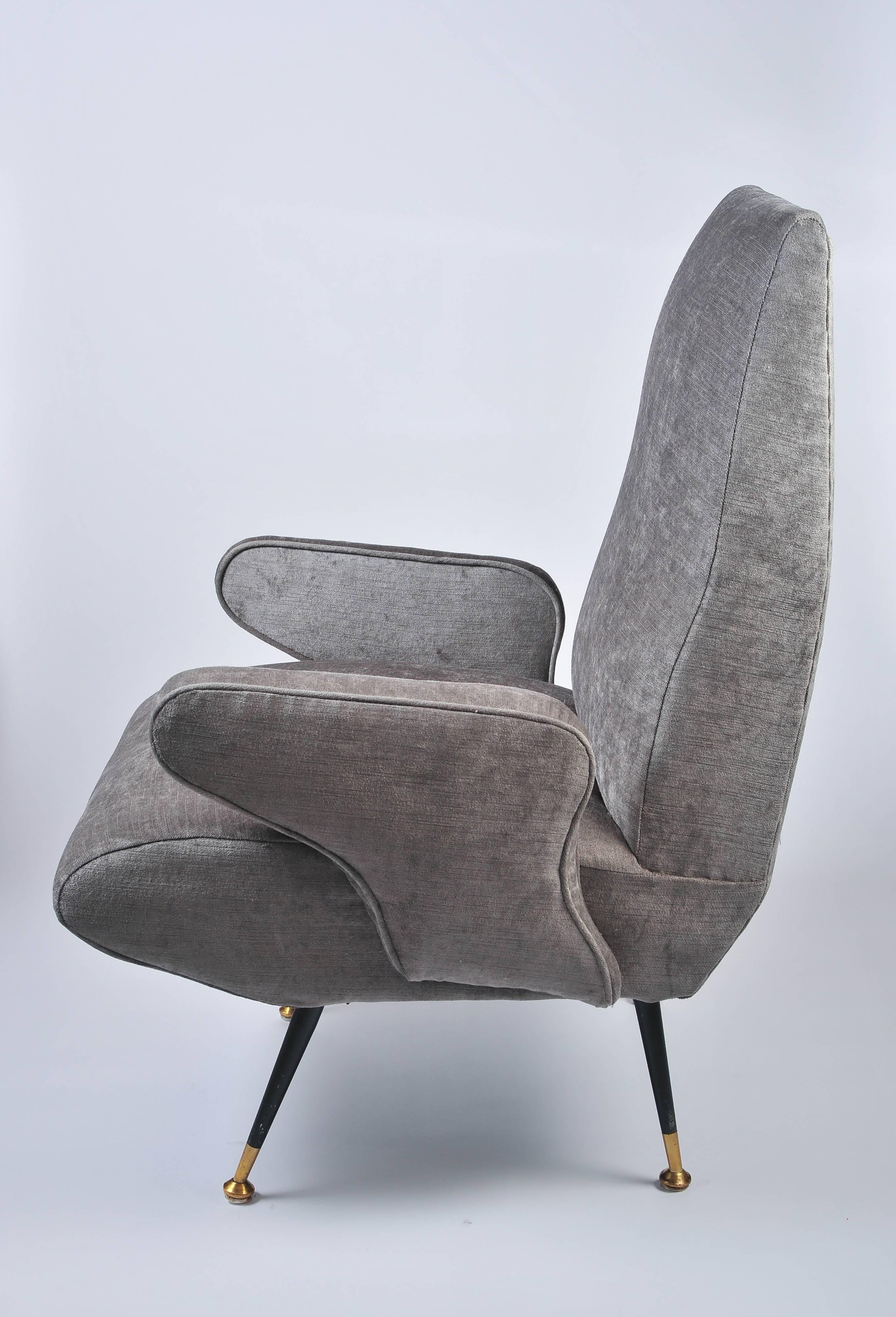 Other Mid-Century Modern Italian 1950s Pair of Nino Zoncada Armchairs in Grey, Fabric For Sale