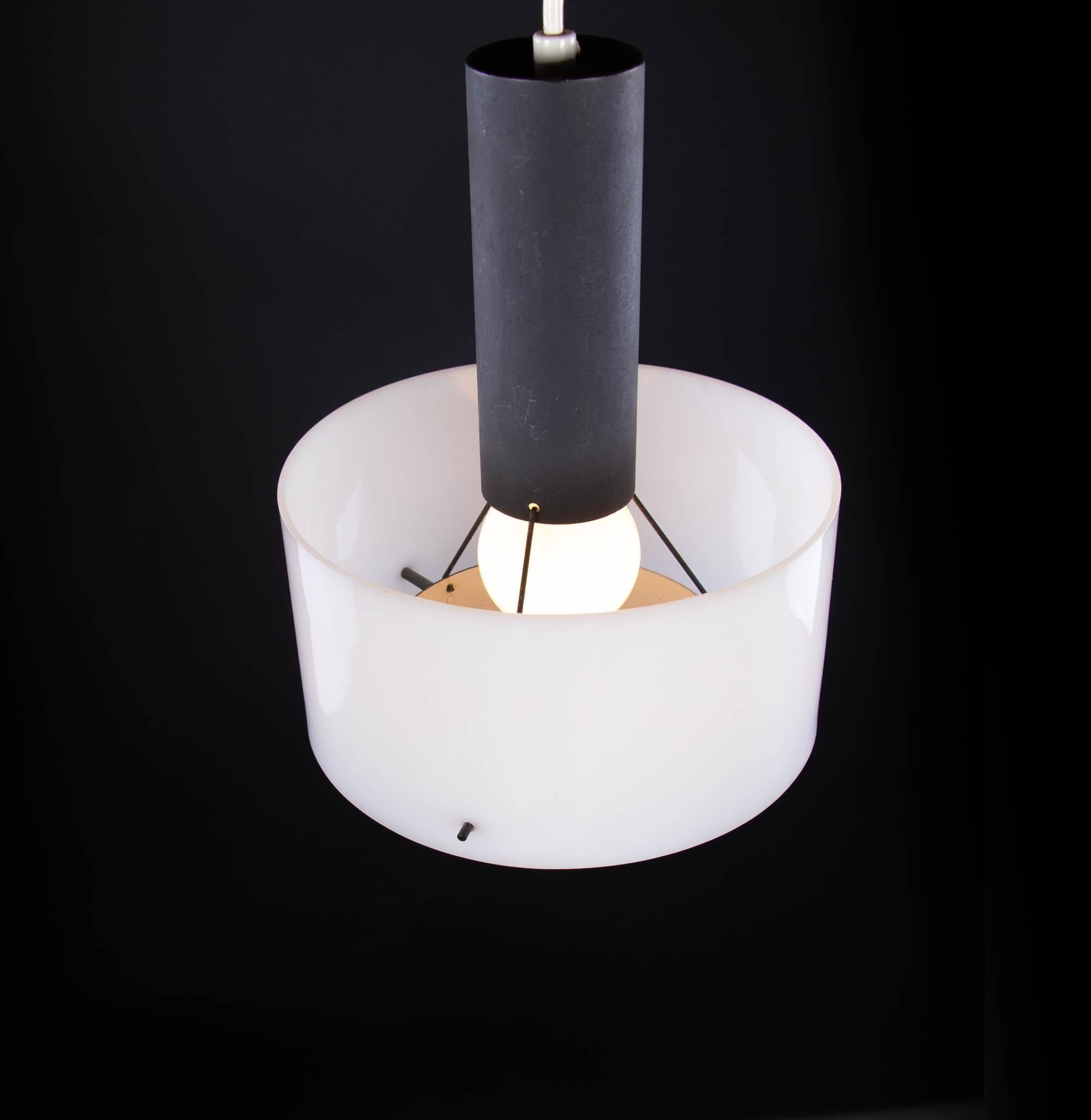 Mid-Century Modern 1950s, Italy, Gino Sarfatti attr. Pendant Lamp, Arteluce For Sale