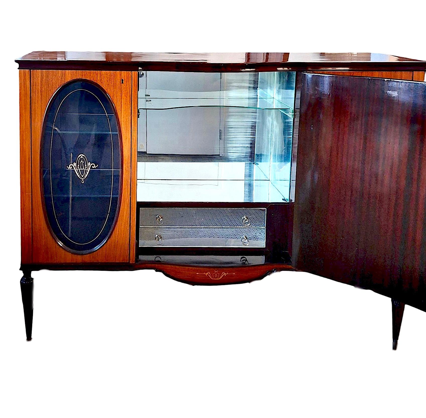 20th Century Italian 1950s Sideboard/Bar Cabinet Attributed to Paolo Buffa For Sale