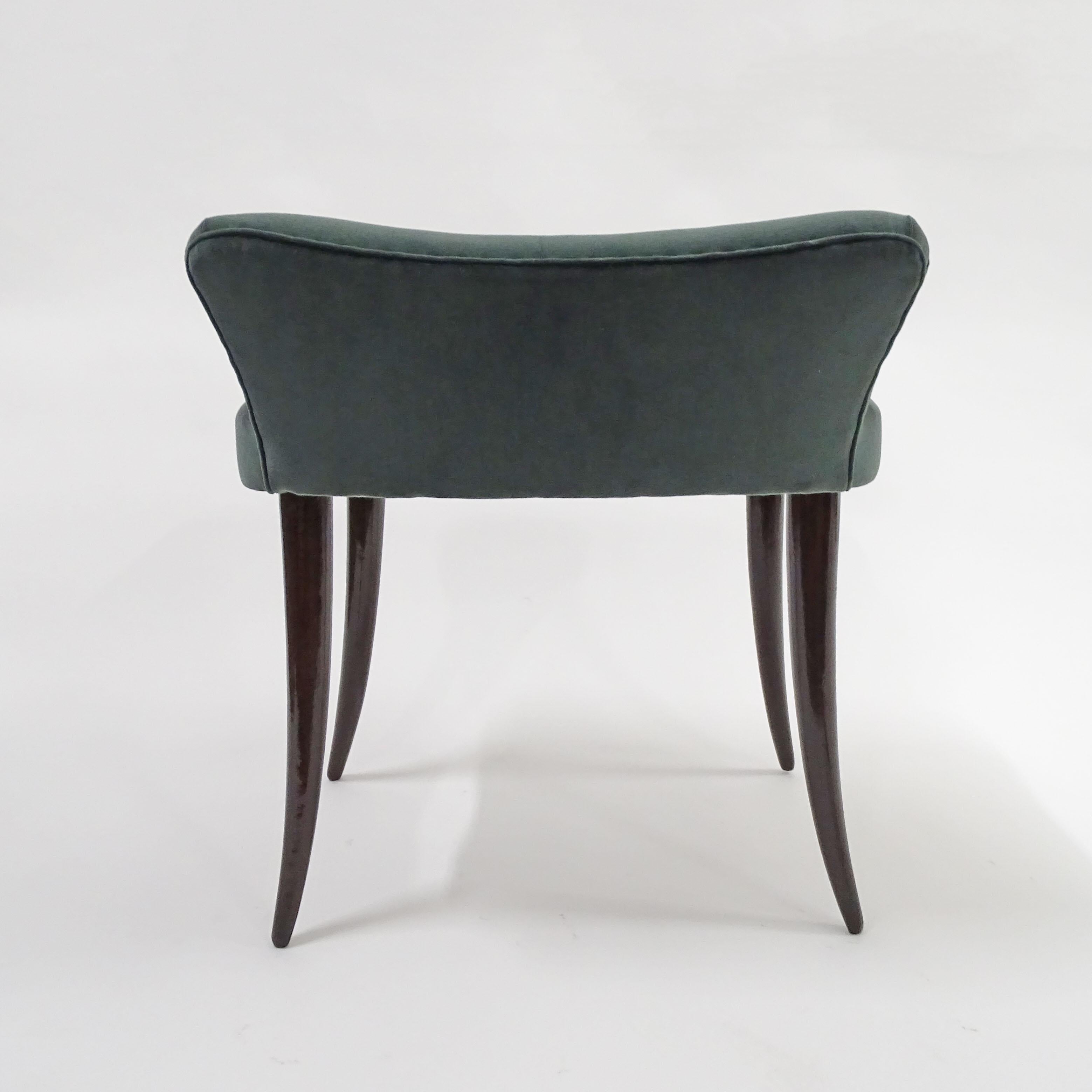 Taburete individual italiano de los años 50 en madera lacada y terciopelo azul Lacado en venta