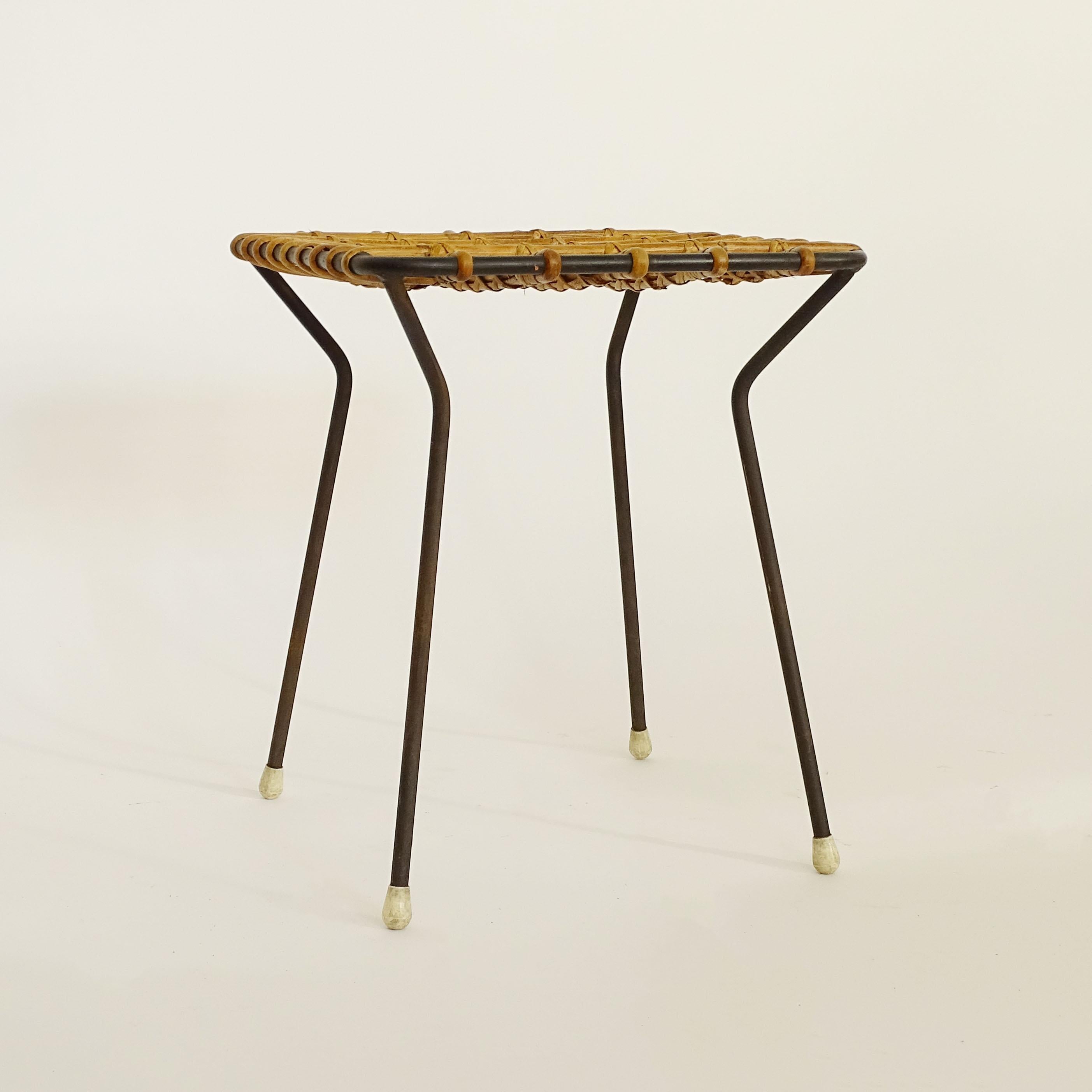 Mid-20th Century Italian 1950s Stool in Black Tubular Metal with Intertwined Bamboo Seat For Sale