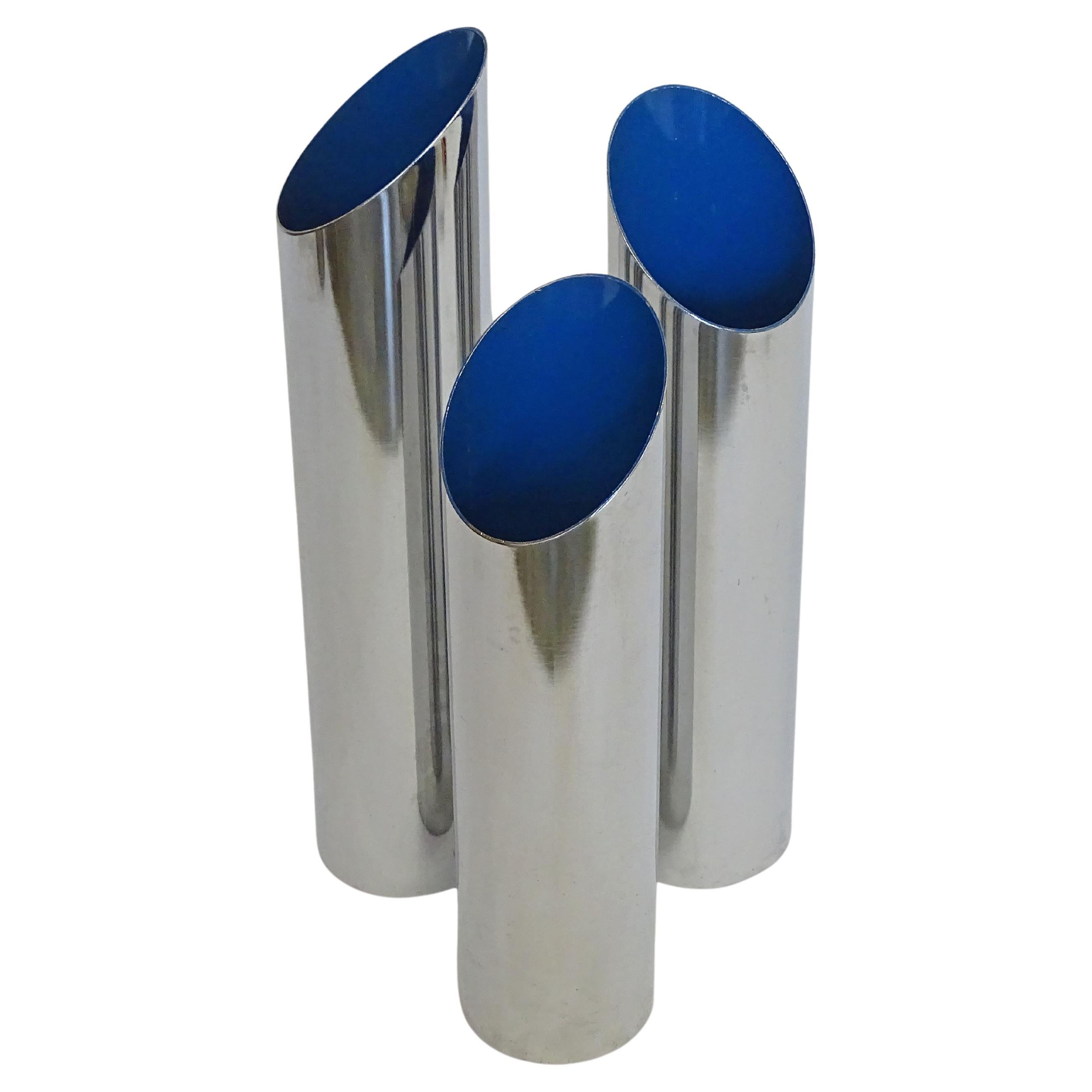 Italian 1950s Three diagonally cut umbrella stand in Chrome and Electric Blue For Sale