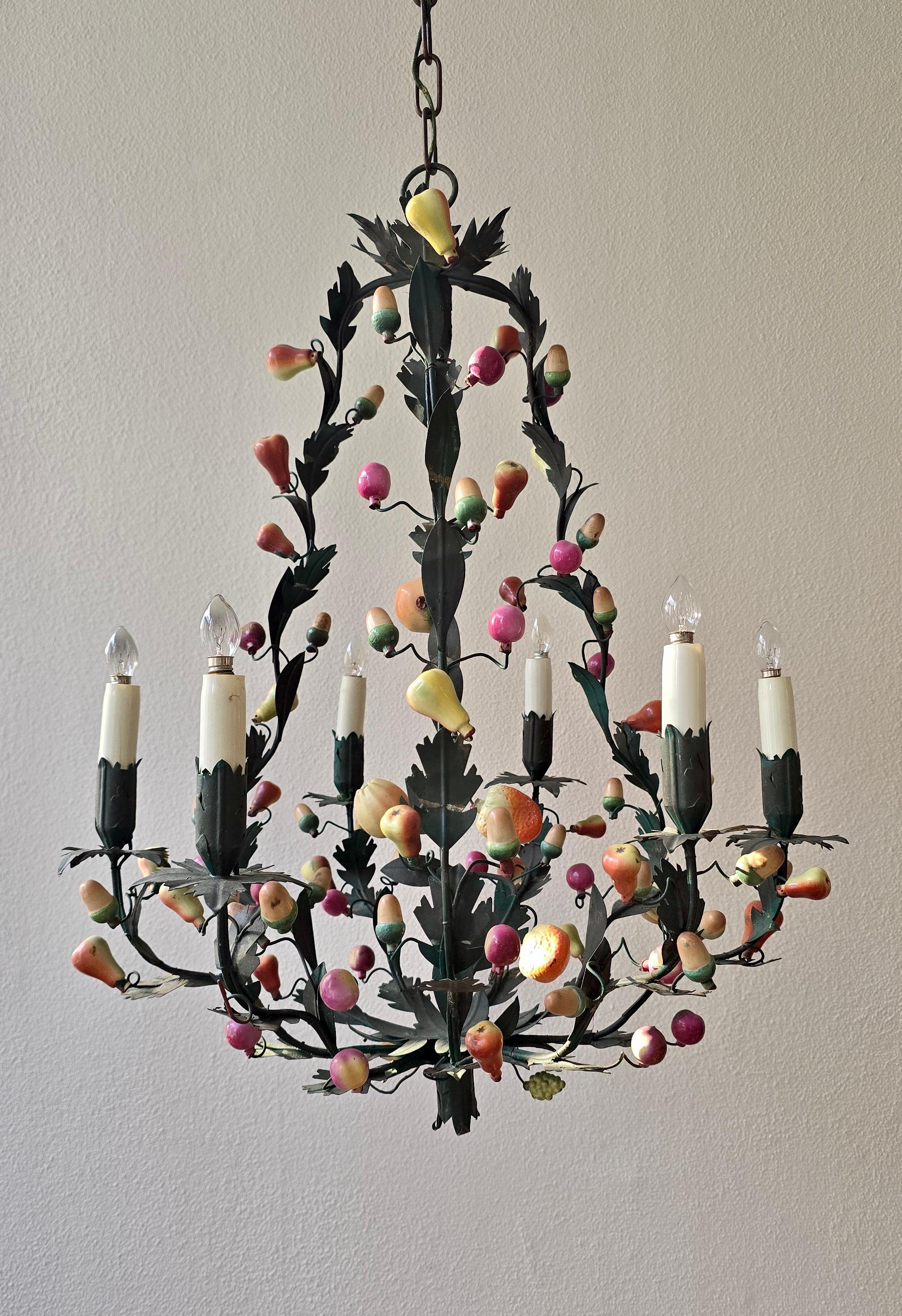 20th Century Italian 1950s Tole Fruit Chandelier, Florentine Hollywood Regency Style For Sale