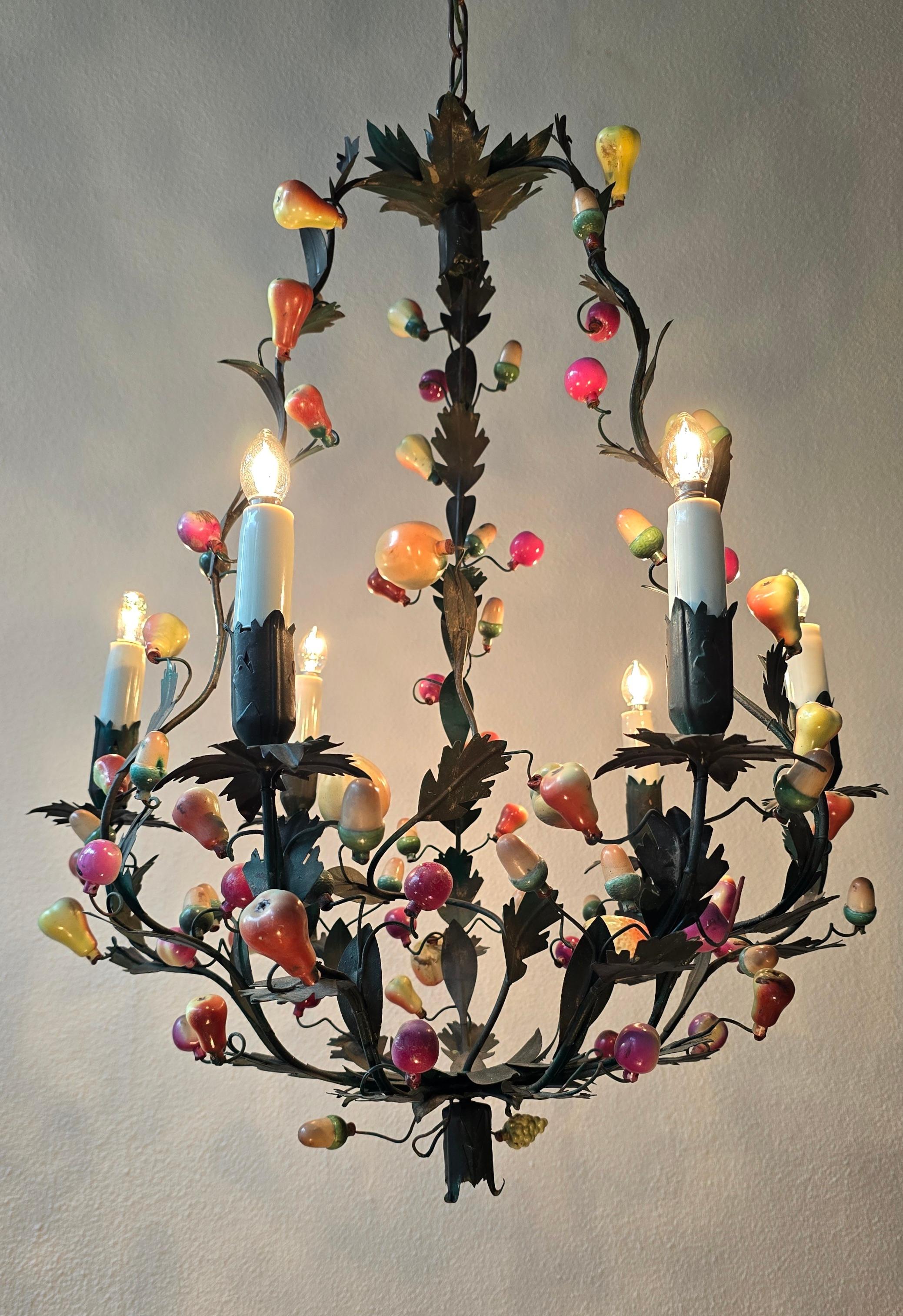Italian 1950s Tole Fruit Chandelier, Florentine Hollywood Regency Style For Sale 1