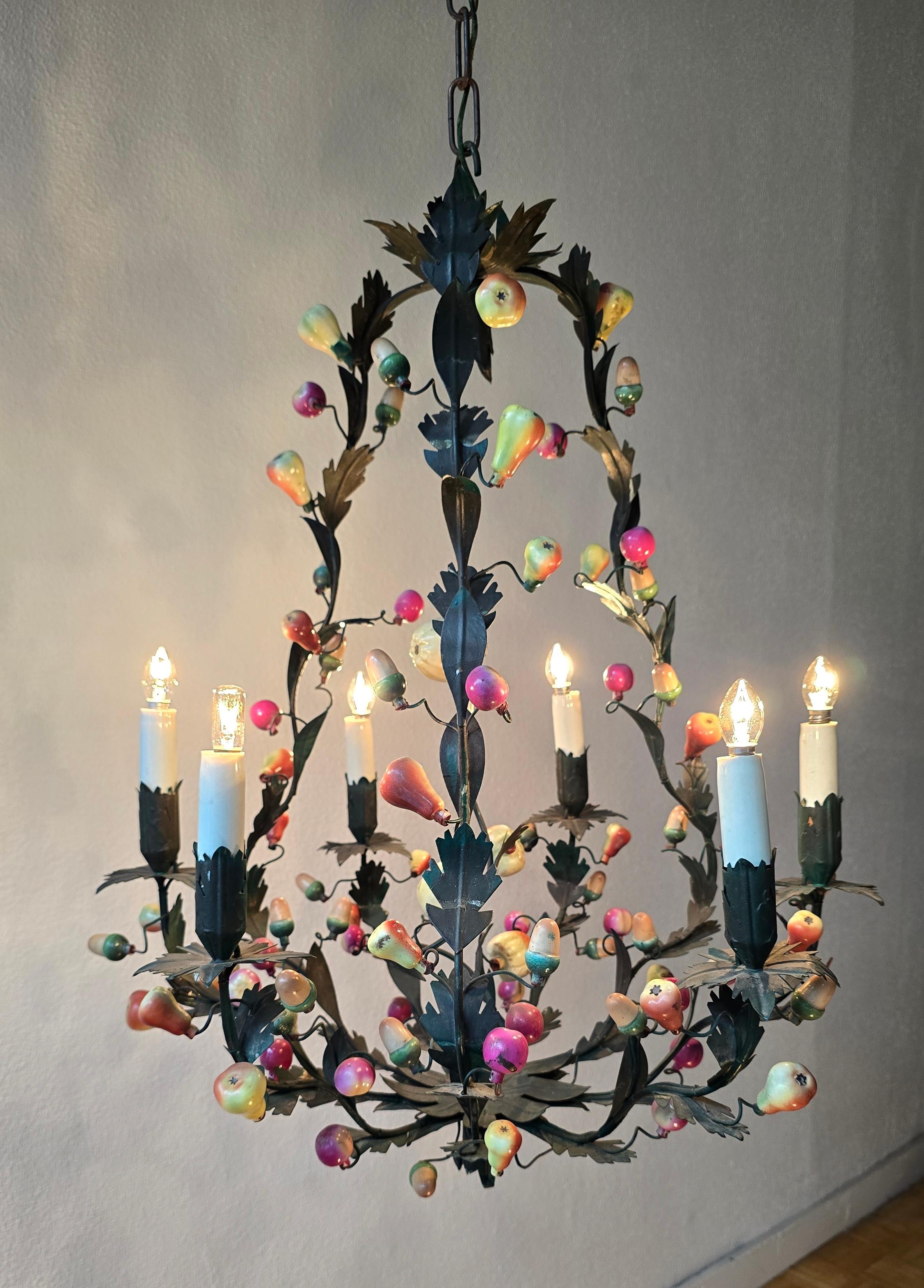 Italian 1950s Tole Fruit Chandelier, Florentine Hollywood Regency Style For Sale 2