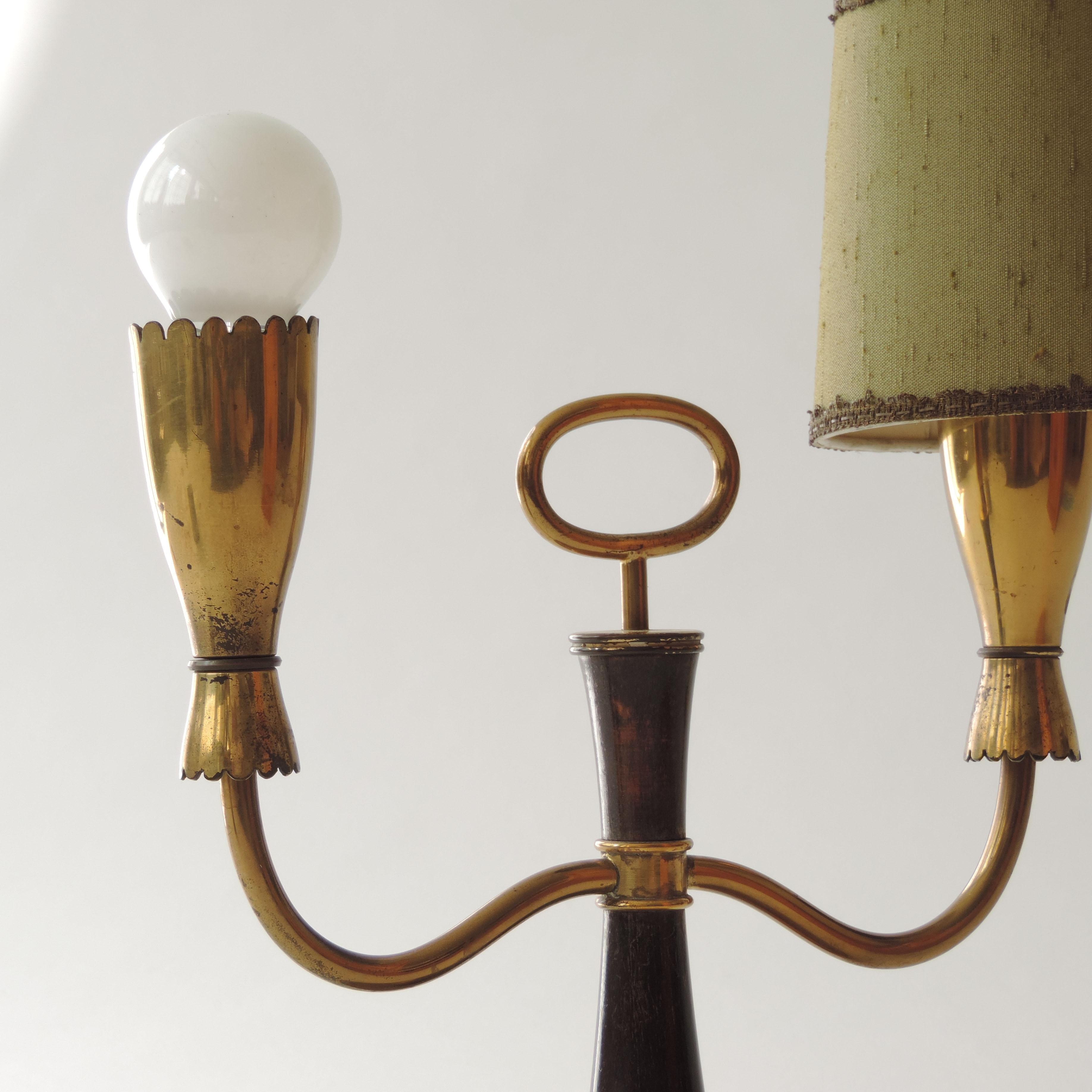 Mid-20th Century Italian 1950s Two Light Table Lamp in Wood and Brass 