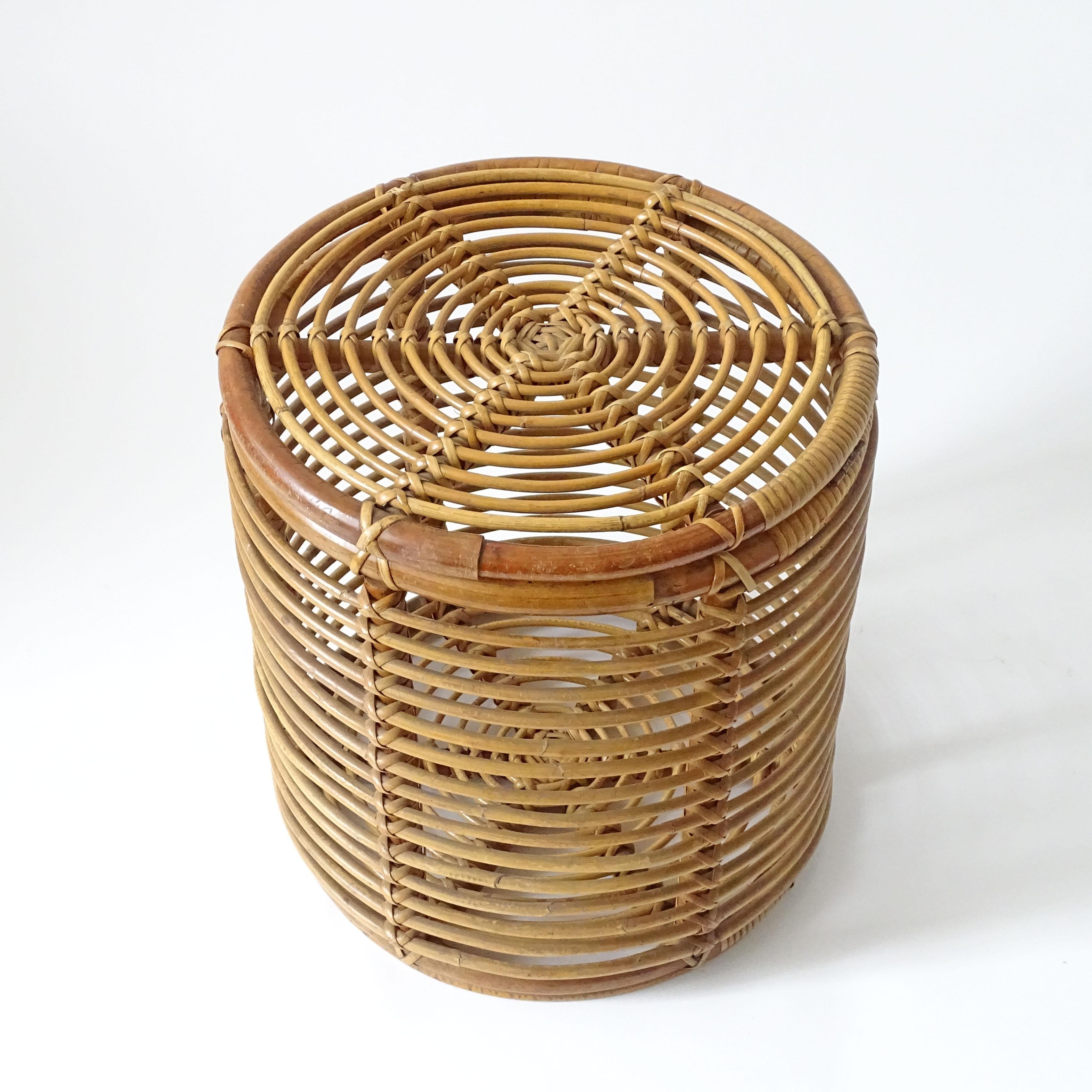 Mid-Century Modern Italian 1950s Wicker and Bamboo Basket with Lid For Sale