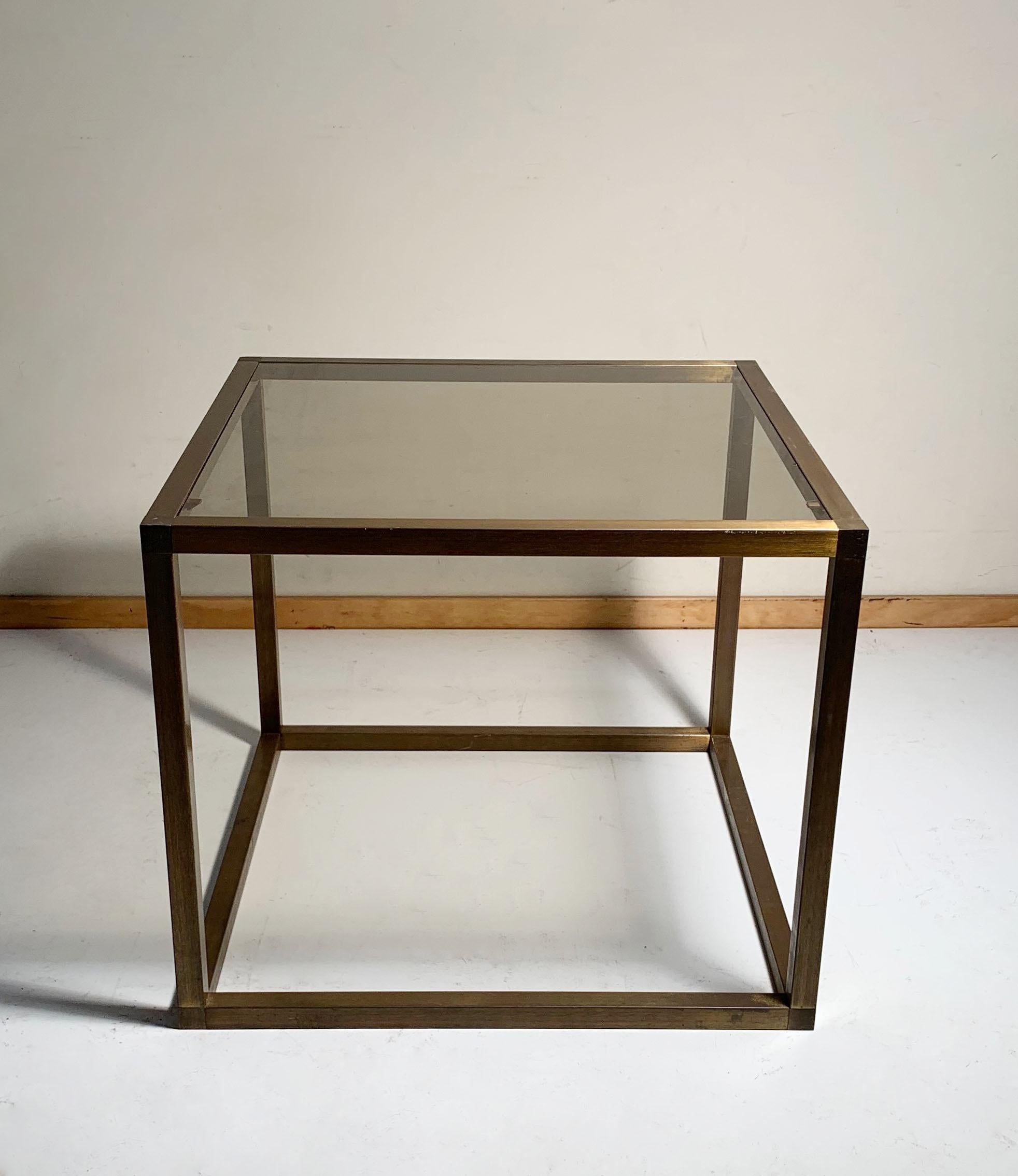 Mid-Century Modern Italian 1960s-1970s Bronzed Extrusion Cube table For Sale