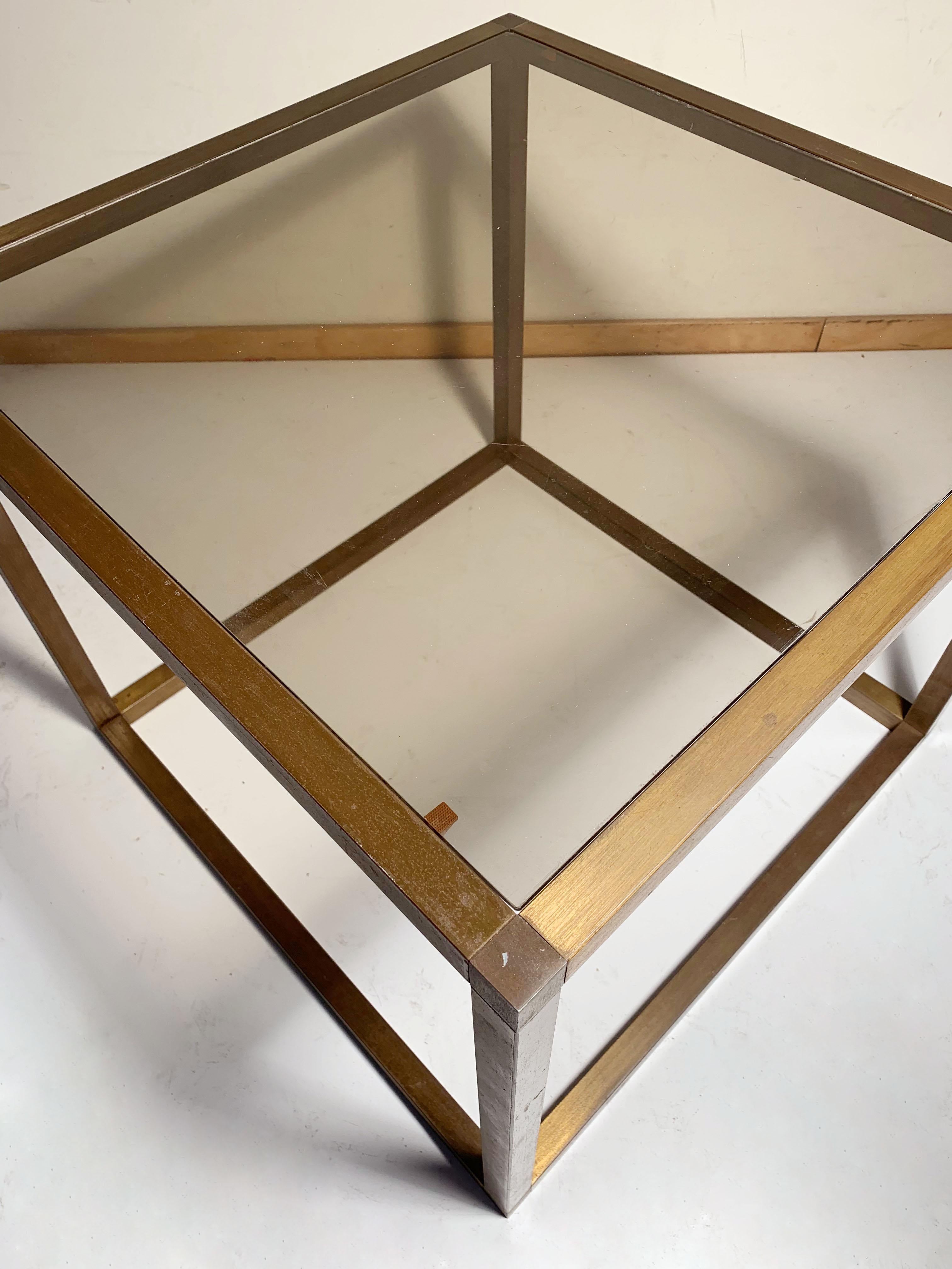 Italian 1960s-1970s Bronzed Extrusion Cube table In Good Condition For Sale In Chicago, IL