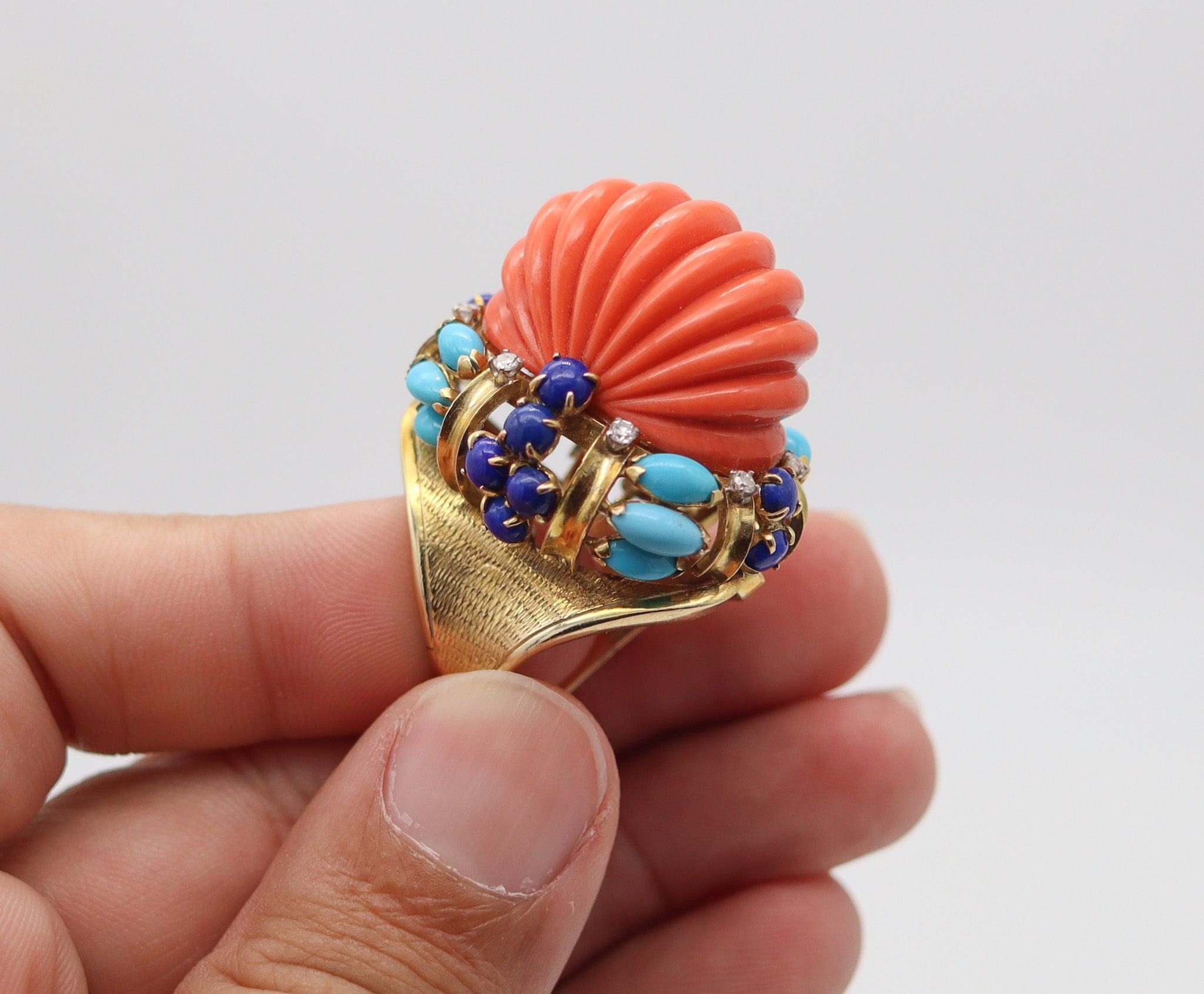 ITALIANO 1960 Anello Cocktail a Grappolo in 14Kt con Corallo Lapis Turchese e Diamanti in vendita 1