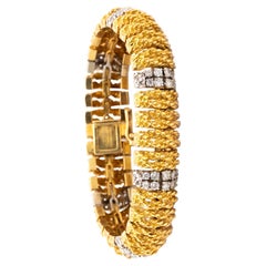 Italian 1960 Designer Mid Century Bracelet Textured 18Kt Gold 3.62 Cts Diamonds