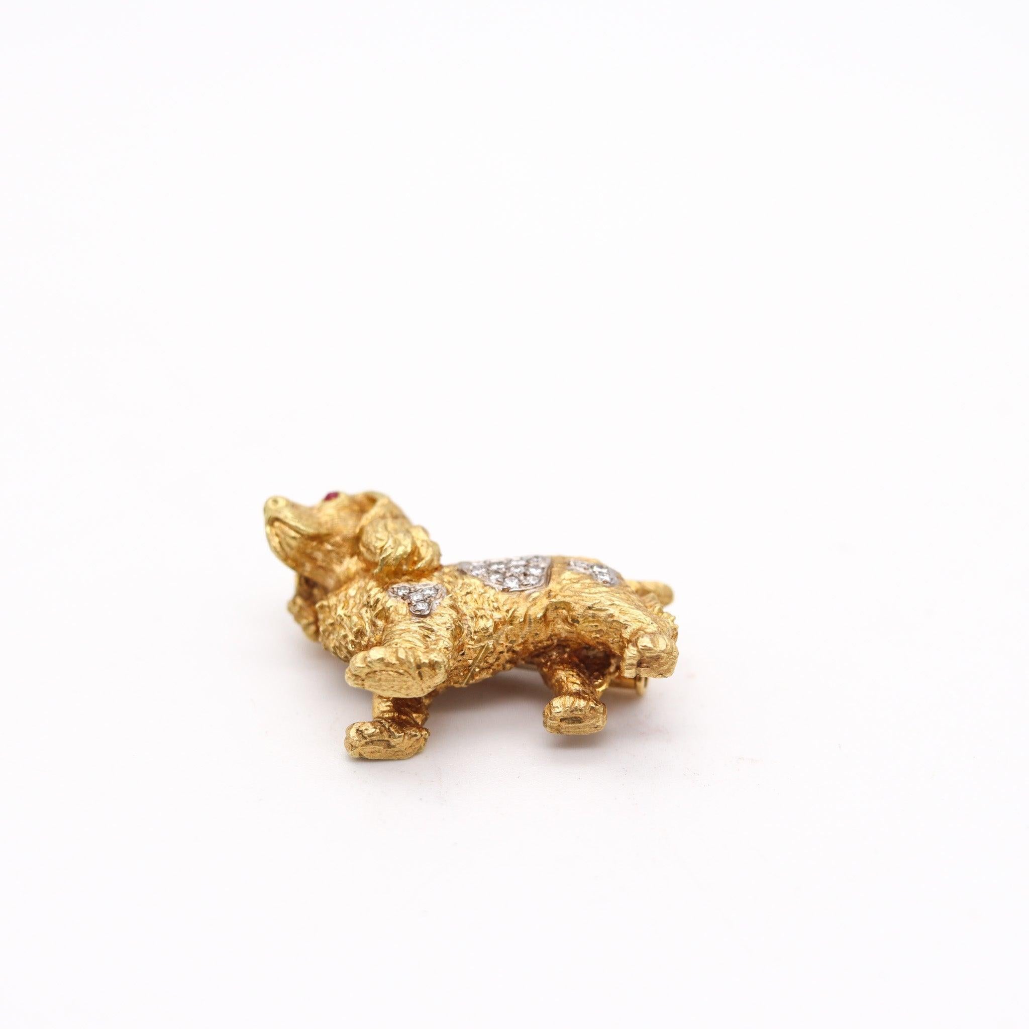 Women's or Men's ITALIAN 1960 Dog Brooch In Solid  18Kt Yellow Gold With Diamonds And Rubies For Sale