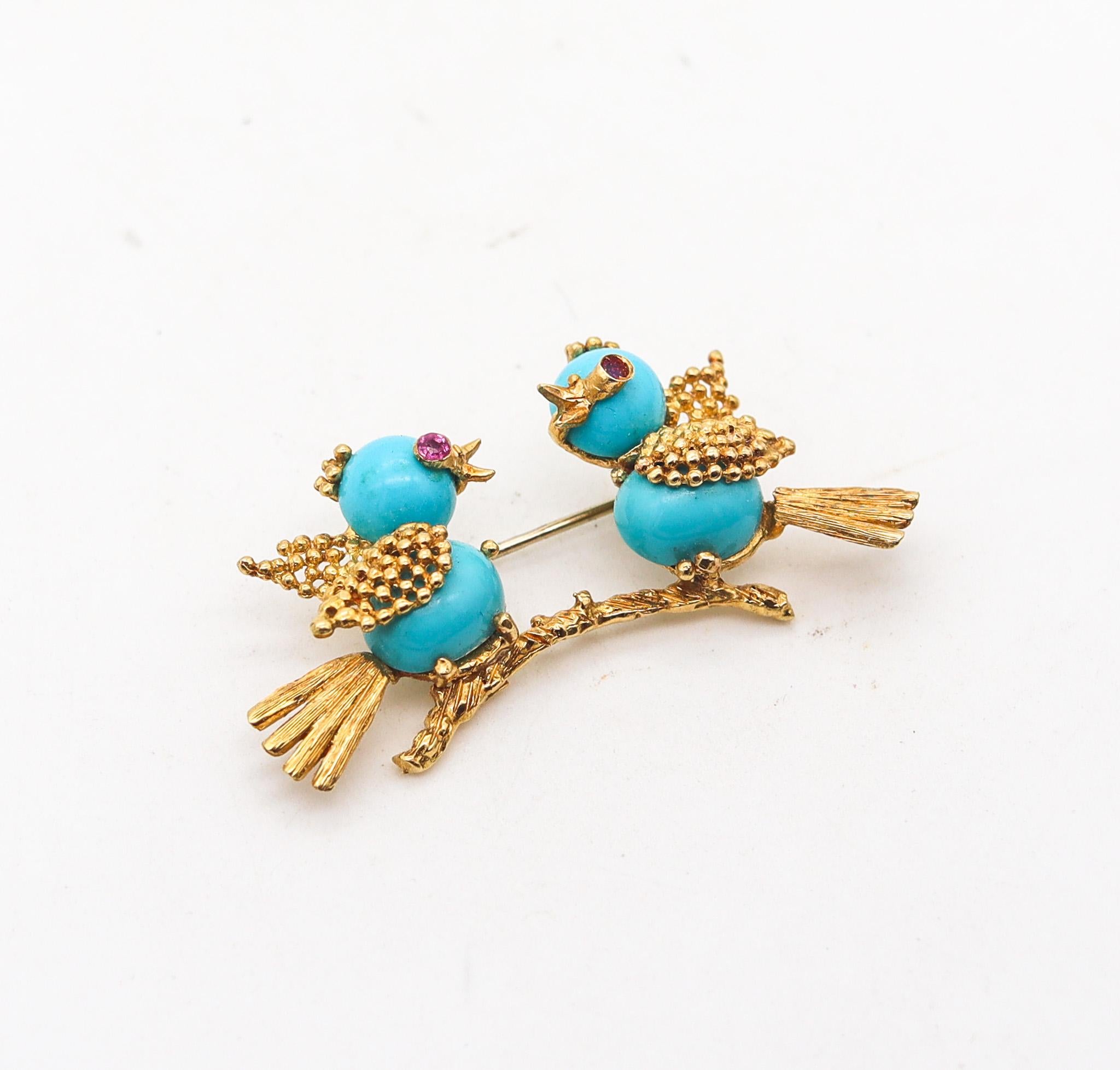 Modernist Italian 1960 Love Birds Brooch In 18Kt Yellow Gold With Turquoises And Rubies