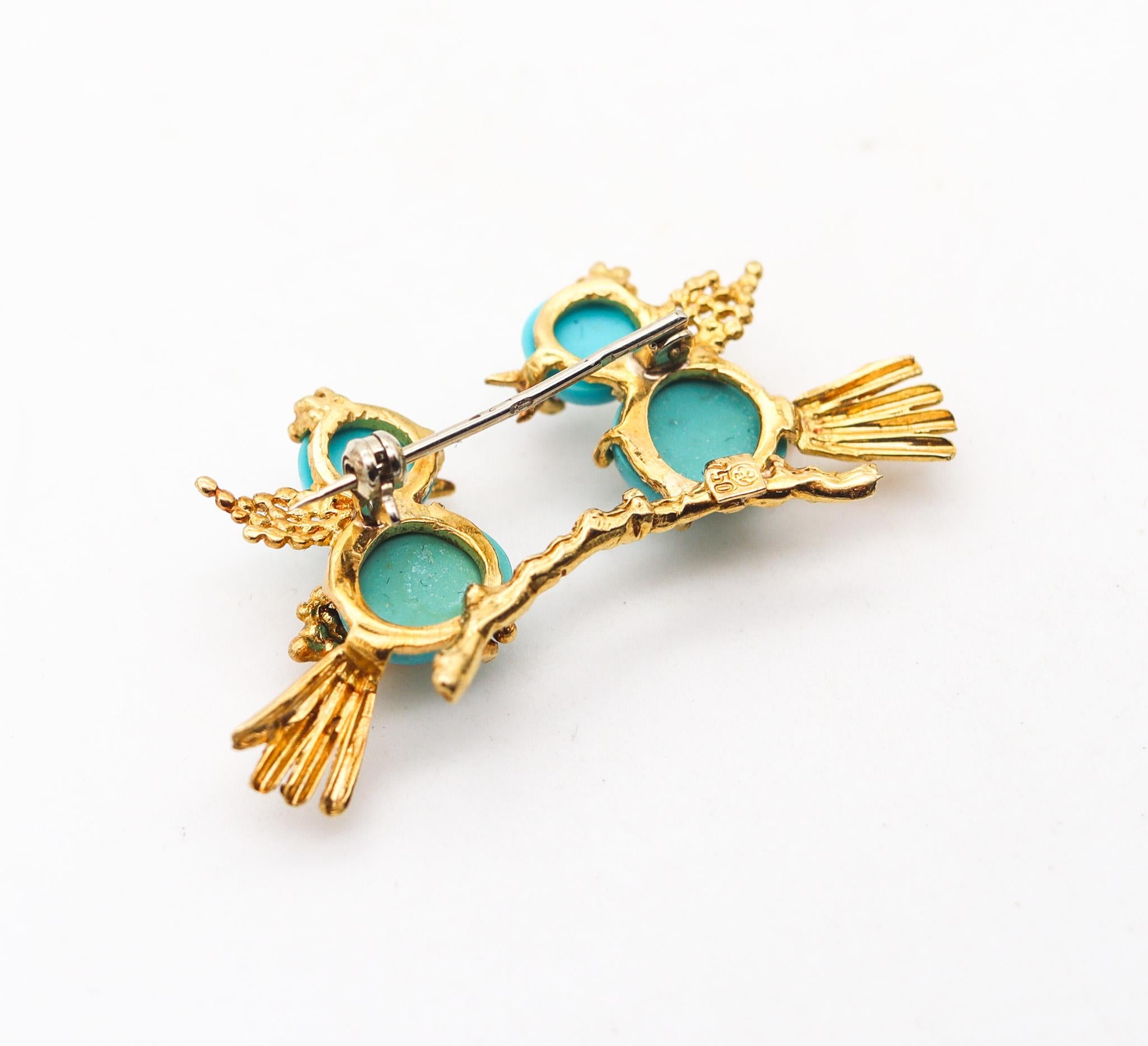 Cabochon Italian 1960 Love Birds Brooch In 18Kt Yellow Gold With Turquoises And Rubies