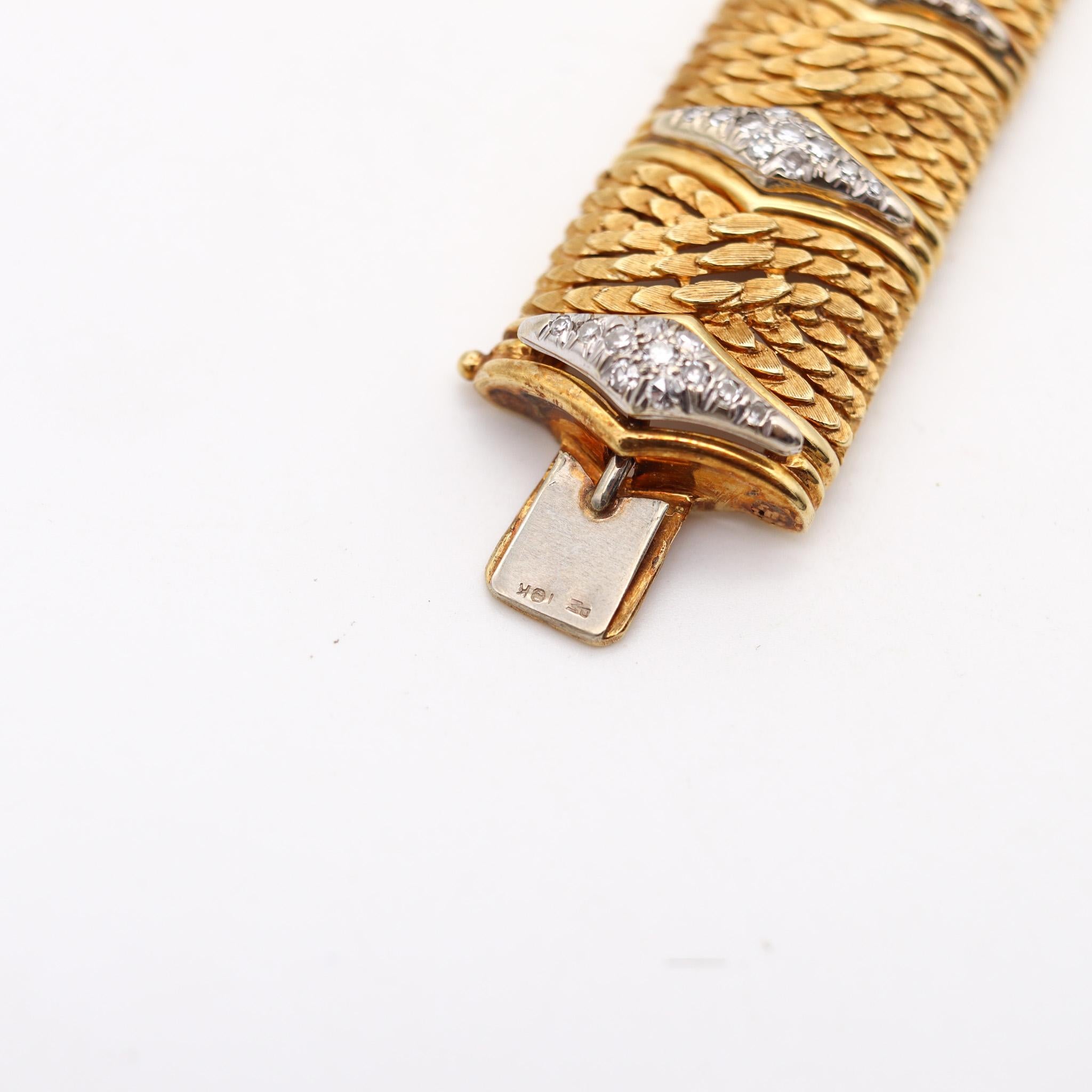 Women's Italian 1960 Mid Century bracelet In 18Kt Yellow Gold With 1.49 Ctw In Diamonds