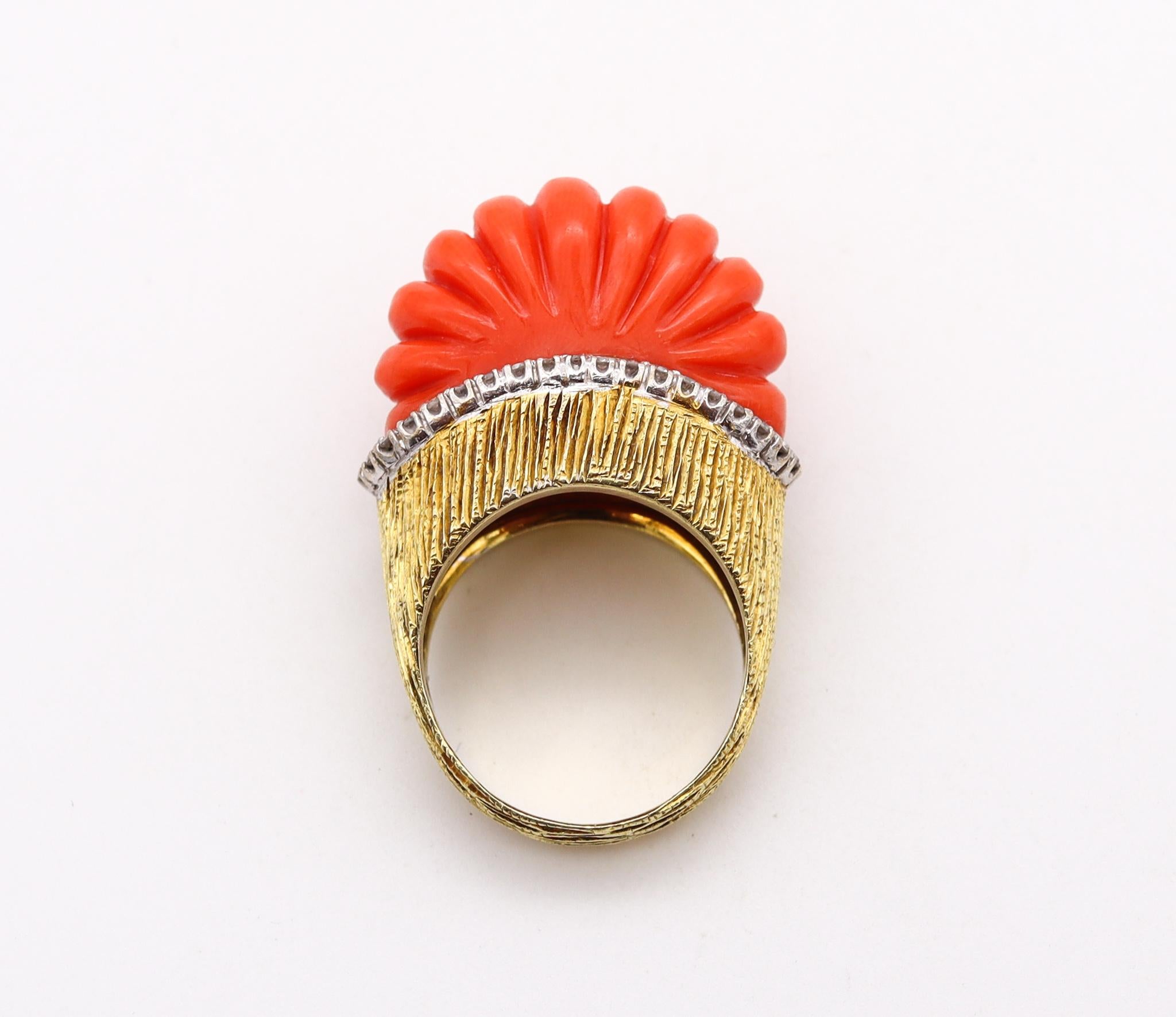 Italian 1960 Mid Century Cocktail Ring 18Kt Gold 23.5 Cts Diamonds and Coral In Excellent Condition In Miami, FL