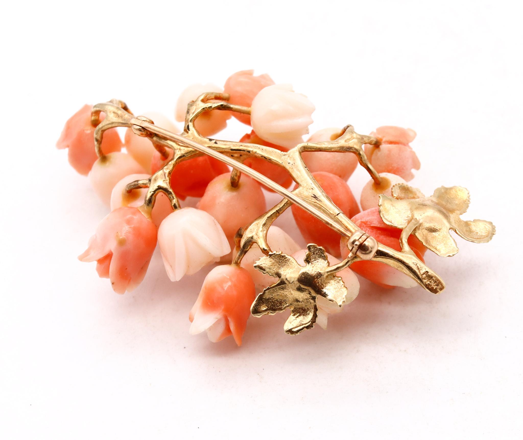 Women's Italian 1960 Mid Century Flowers Bouquet Brooch in 14Kt Yellow Gold with Coral For Sale