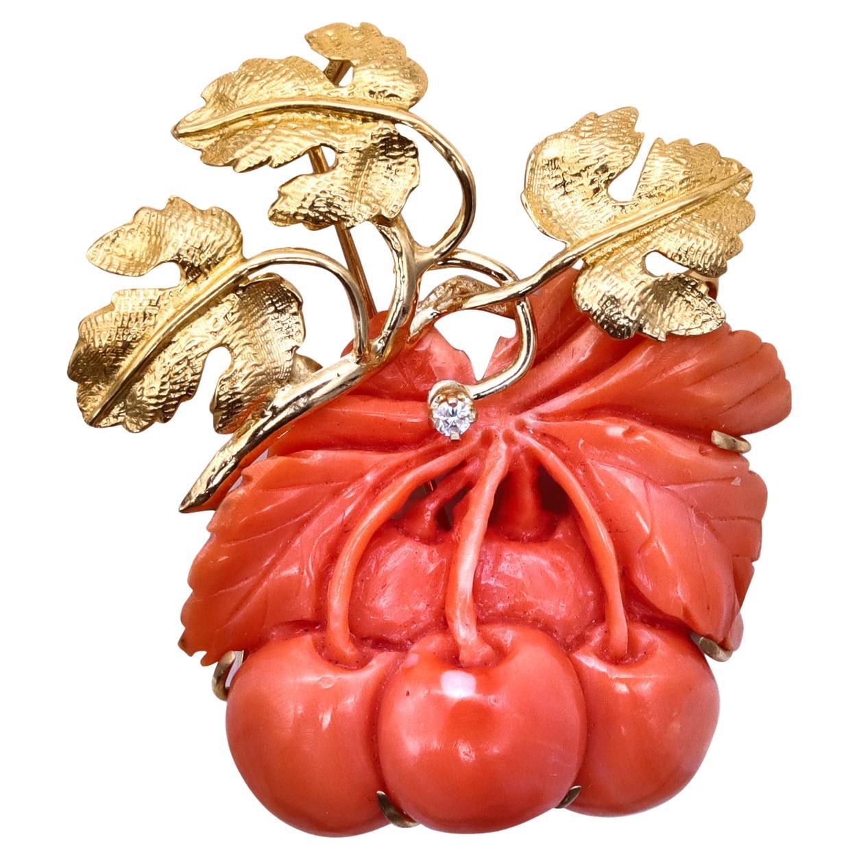 Italian 1960 Mid-Century Pendant Brooch in 14kt Yellow Gold with Diamond & Coral