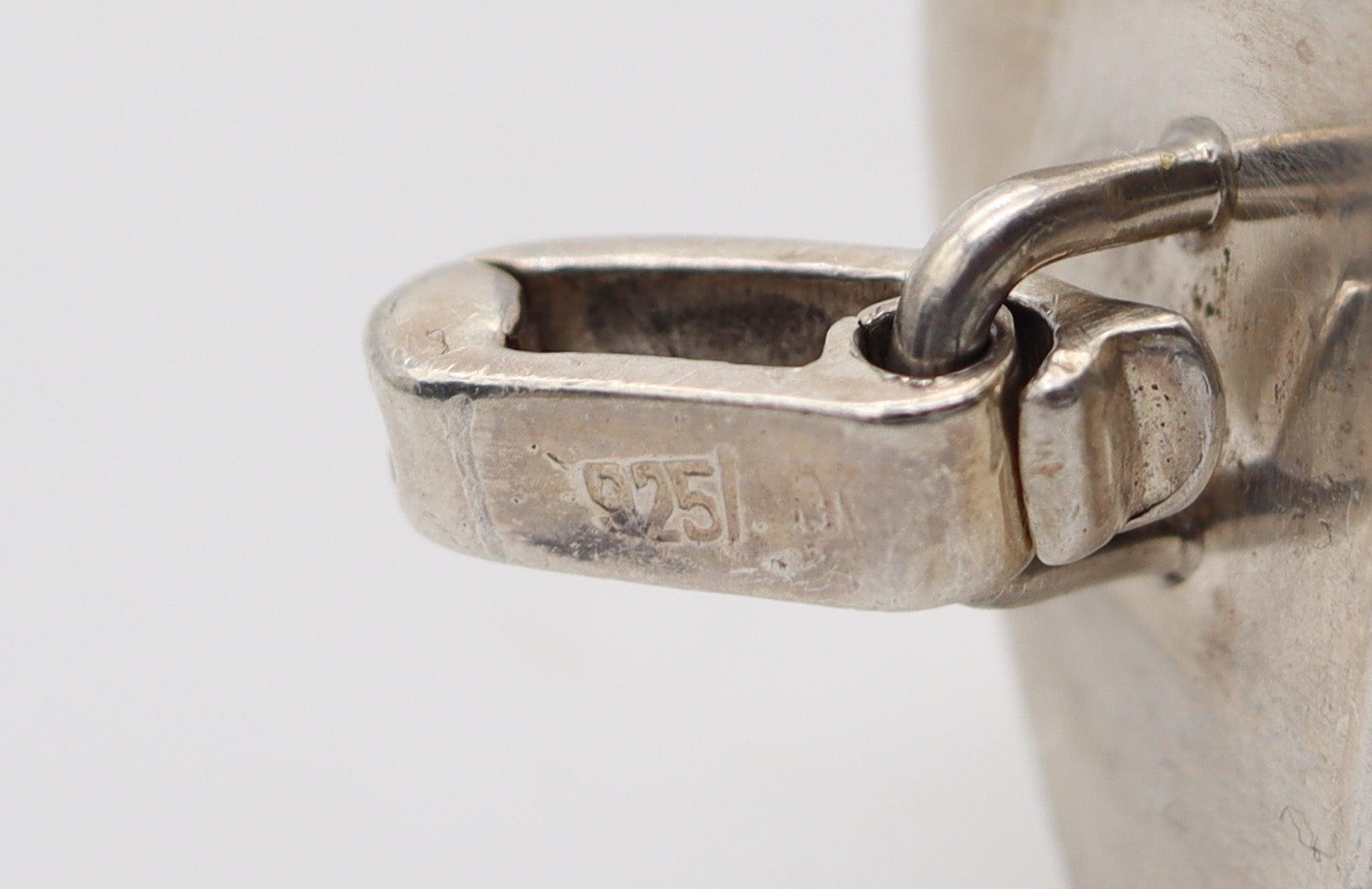 ITALIAN 1960 Retro-Modernist Carved Bracelet In .925 Sterling Silver In Excellent Condition For Sale In Miami, FL