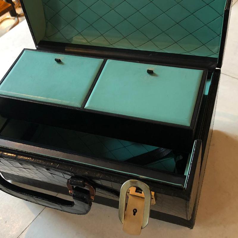 Mid-20th Century Italian 1960s Black Train Case in Leather For Sale