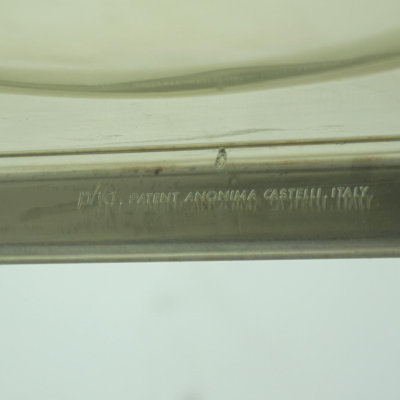 Chaise pliante italienne des années 1960 en chrome et Lucite Plia de G. Piretti pour Castelli en vente 2
