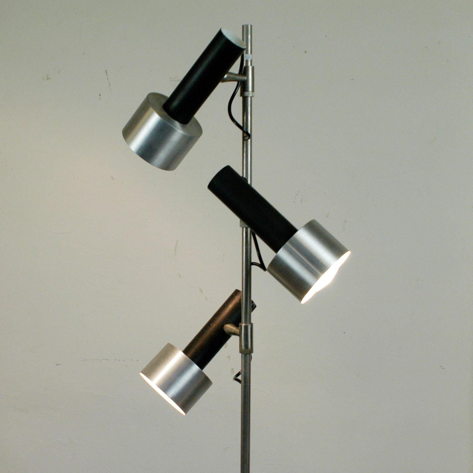 Italian 1960s Chrome Floor Spotlamp by Stilux (Italienisch)
