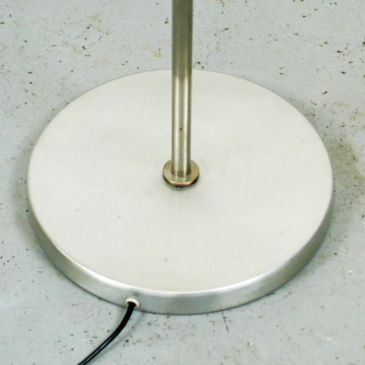 Italian 1960s Chrome Floor Spotlamp by Stilux (Mitte des 20. Jahrhunderts)
