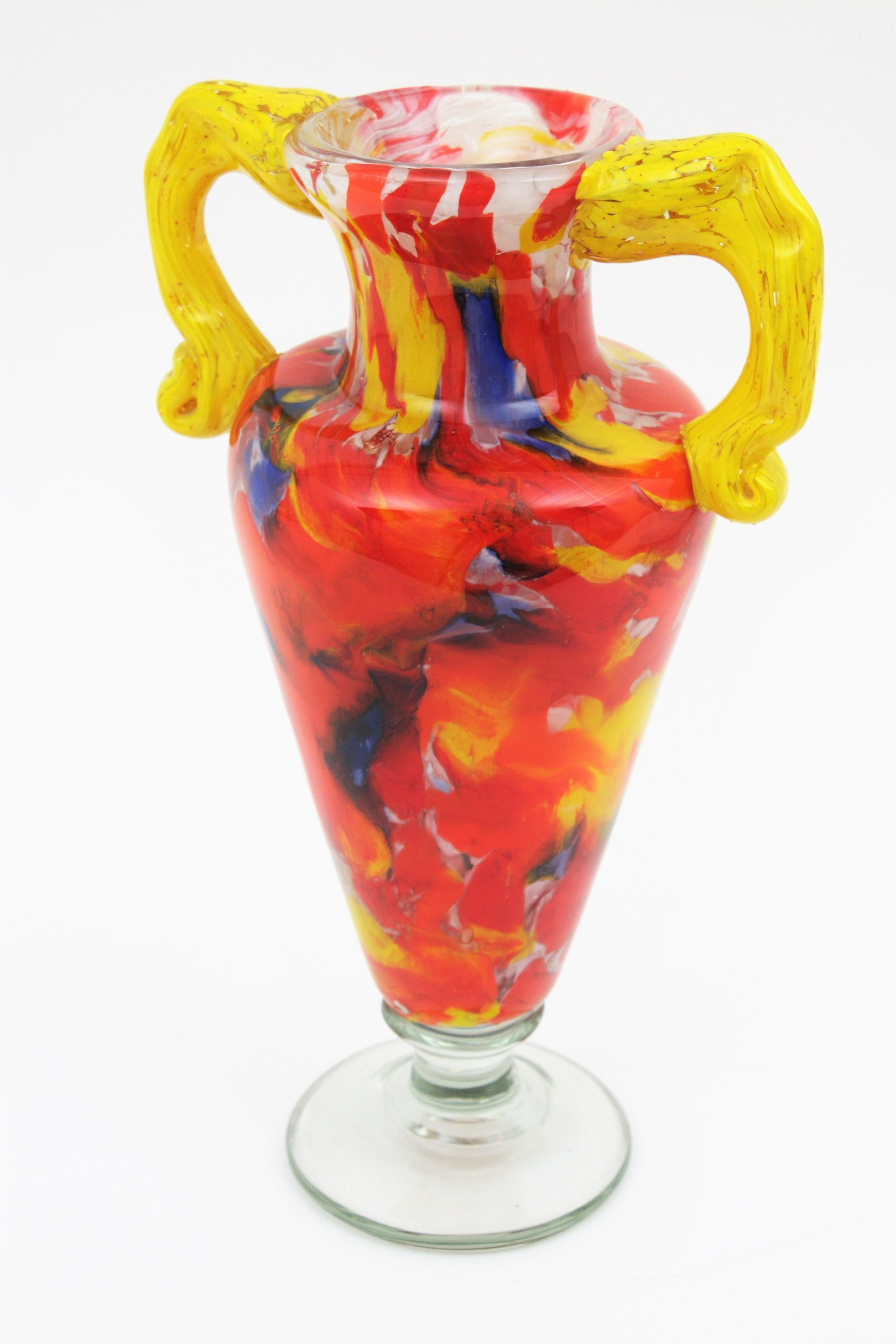 Italienische 1960er Jahre bunte mundgeblasene Multi-Color Murrine Murano Kunstglas Vase (Moderne der Mitte des Jahrhunderts)