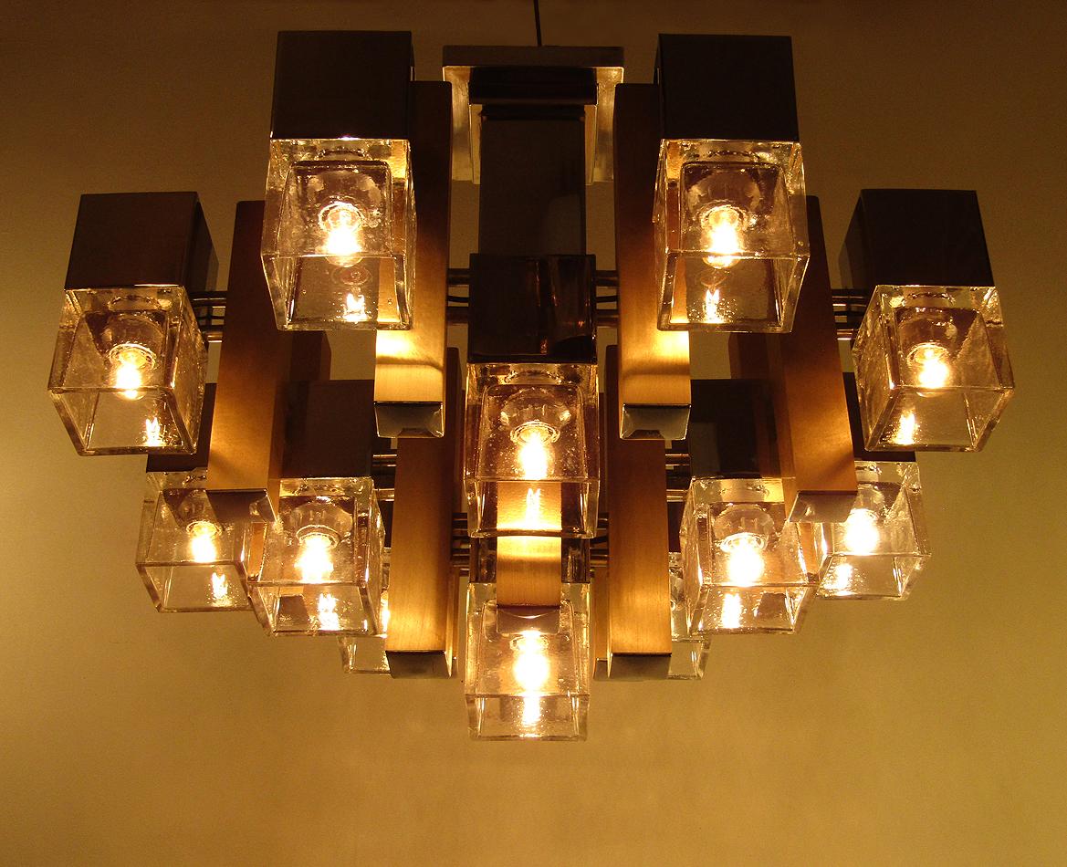 Italian 1960s Cubic Chandelier in Chrome, Brass and Glass by Gaetano Sciolari In Good Condition In Shepperton, Surrey