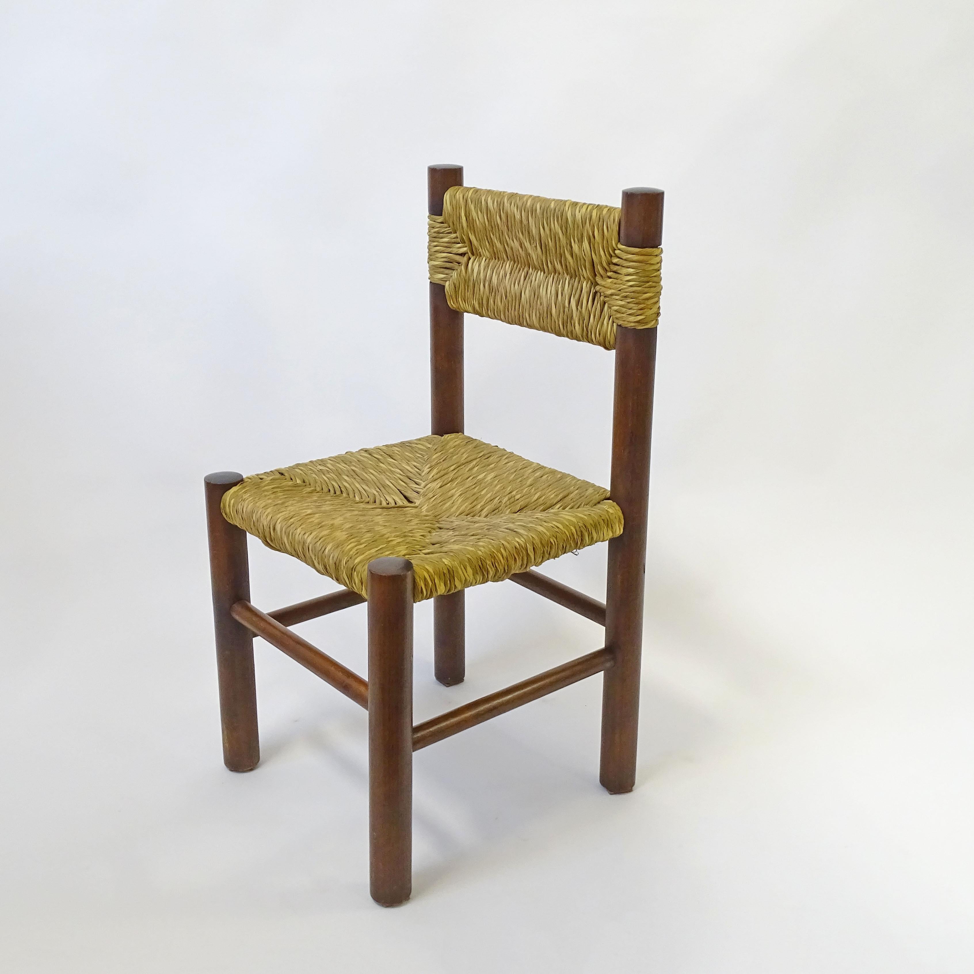 Straw Italian 1960s dining chairs in straw and wood in the style of Charlotte Perriand For Sale