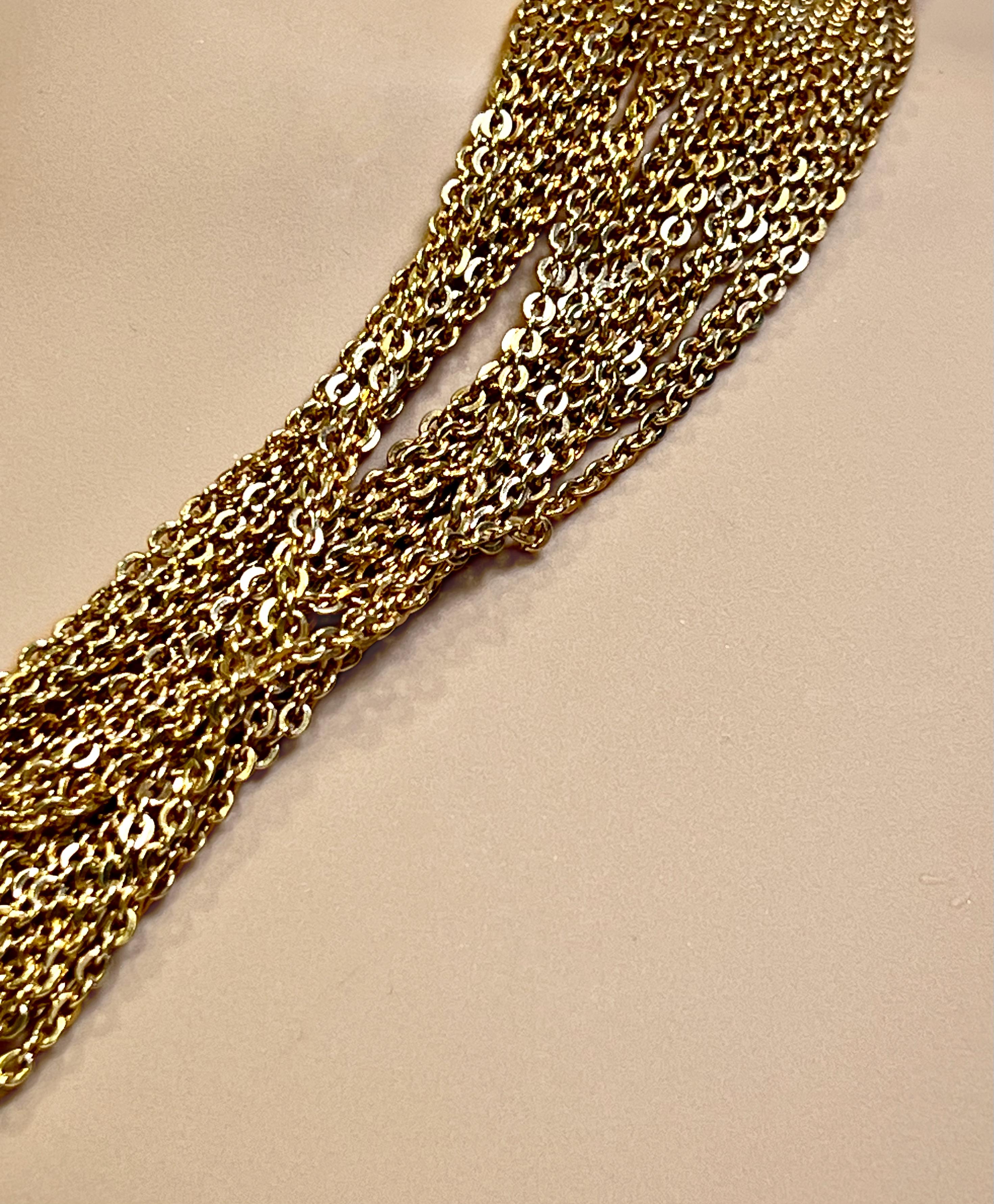 Contemporain Italian 1960s Elegant Multi Chain Beautiful Design Vermeil Clasp Necklace en vente