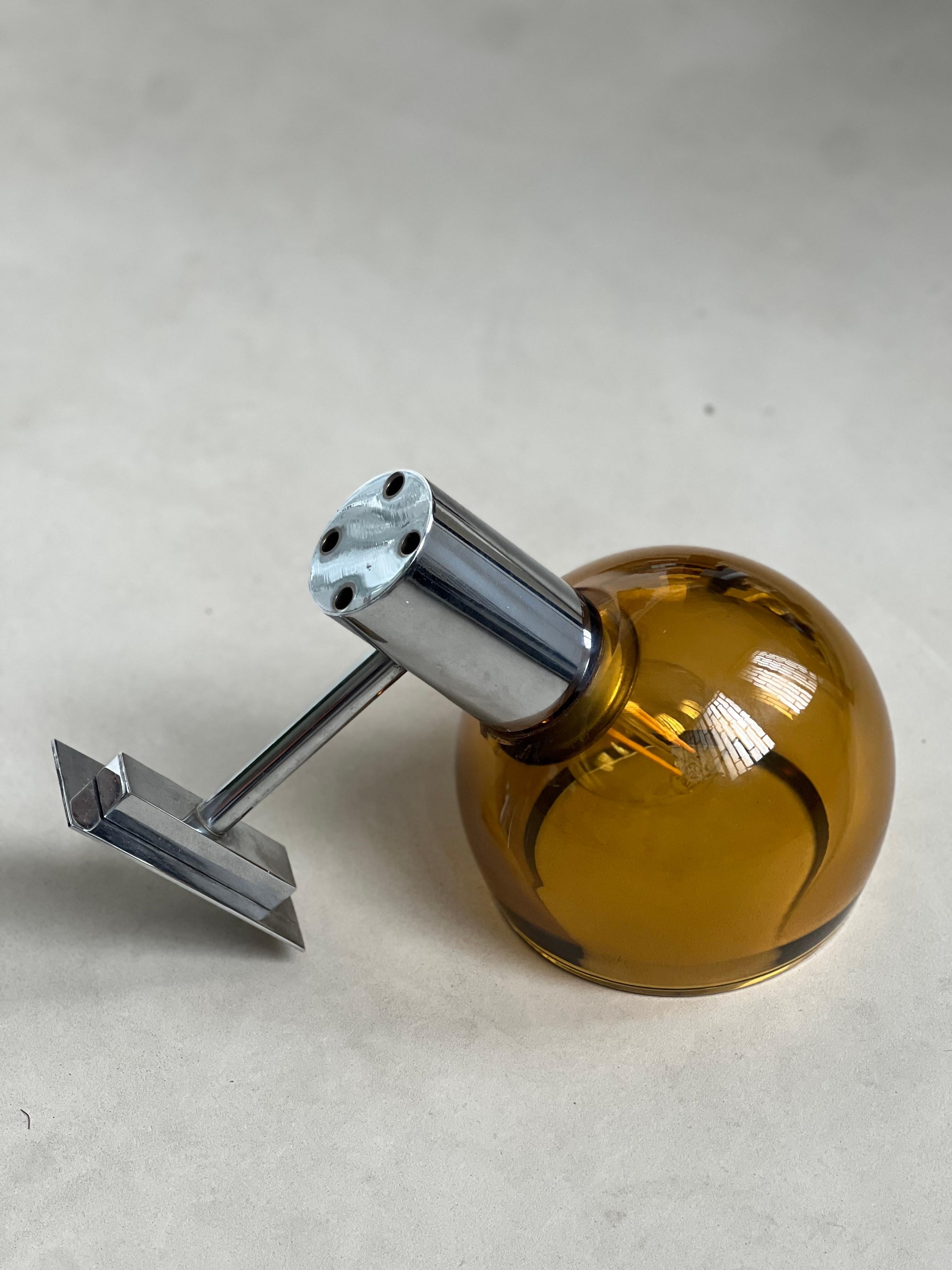 Glass Italian 1960's Flavio Poli for Seguso Applique, amber glass and chromed steel For Sale