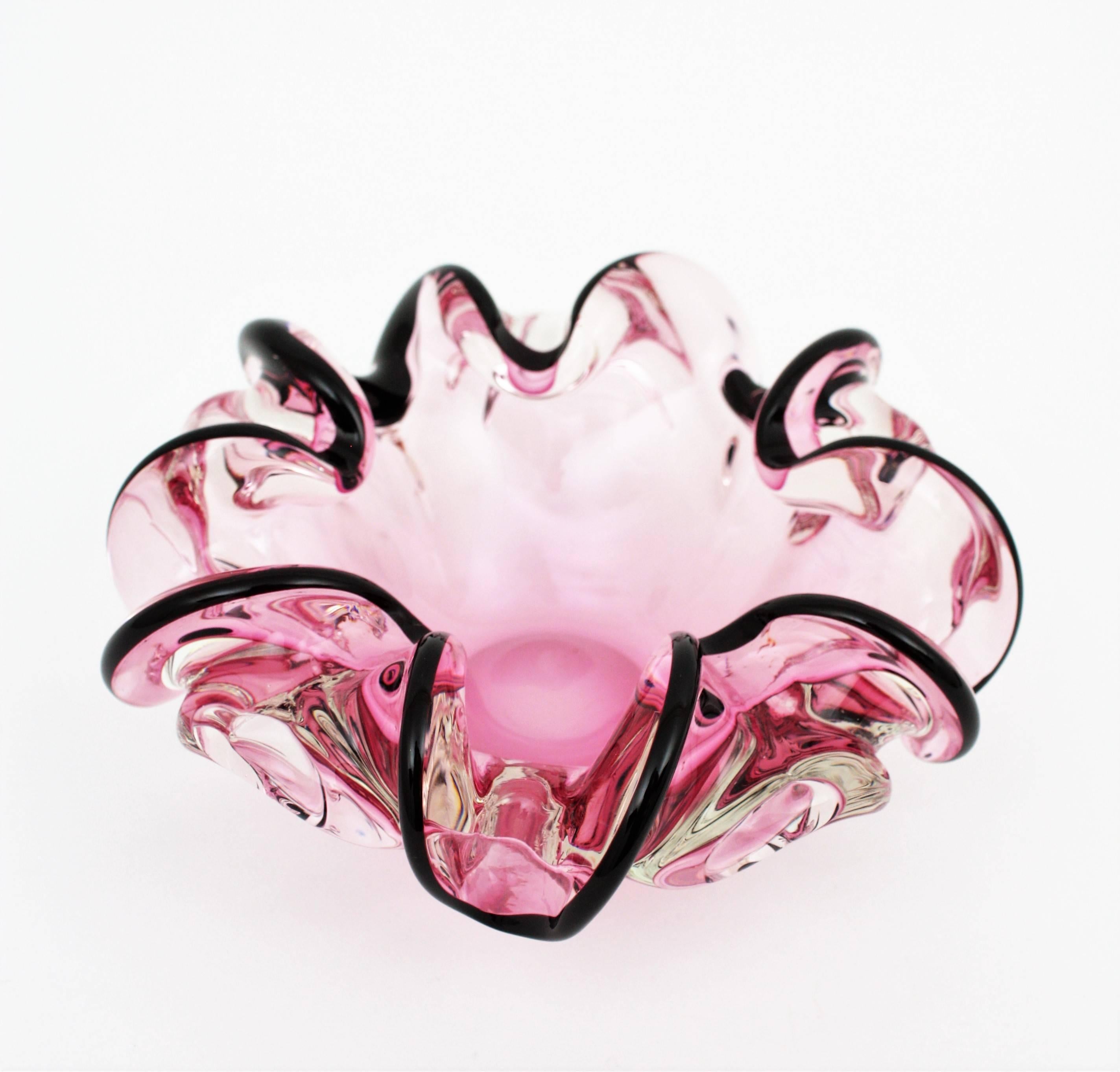 Italian 1960s Handblown Pink and Black Sommero Murano Art Glass Flower Bowl 3