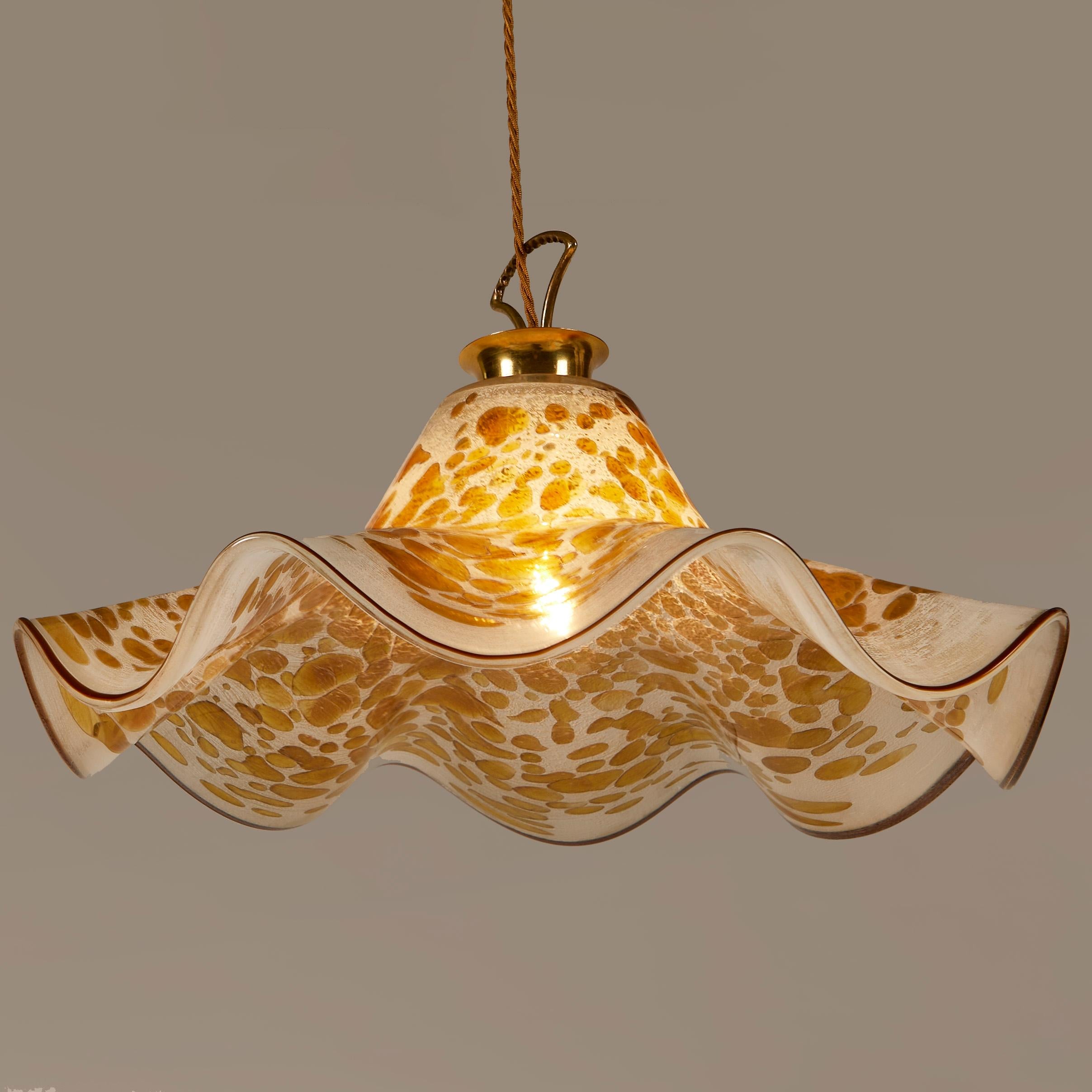 Italian 1960s Murano amber, brown and cream 'Fazzoletto' Hankerchief Pendant In Good Condition For Sale In London, GB
