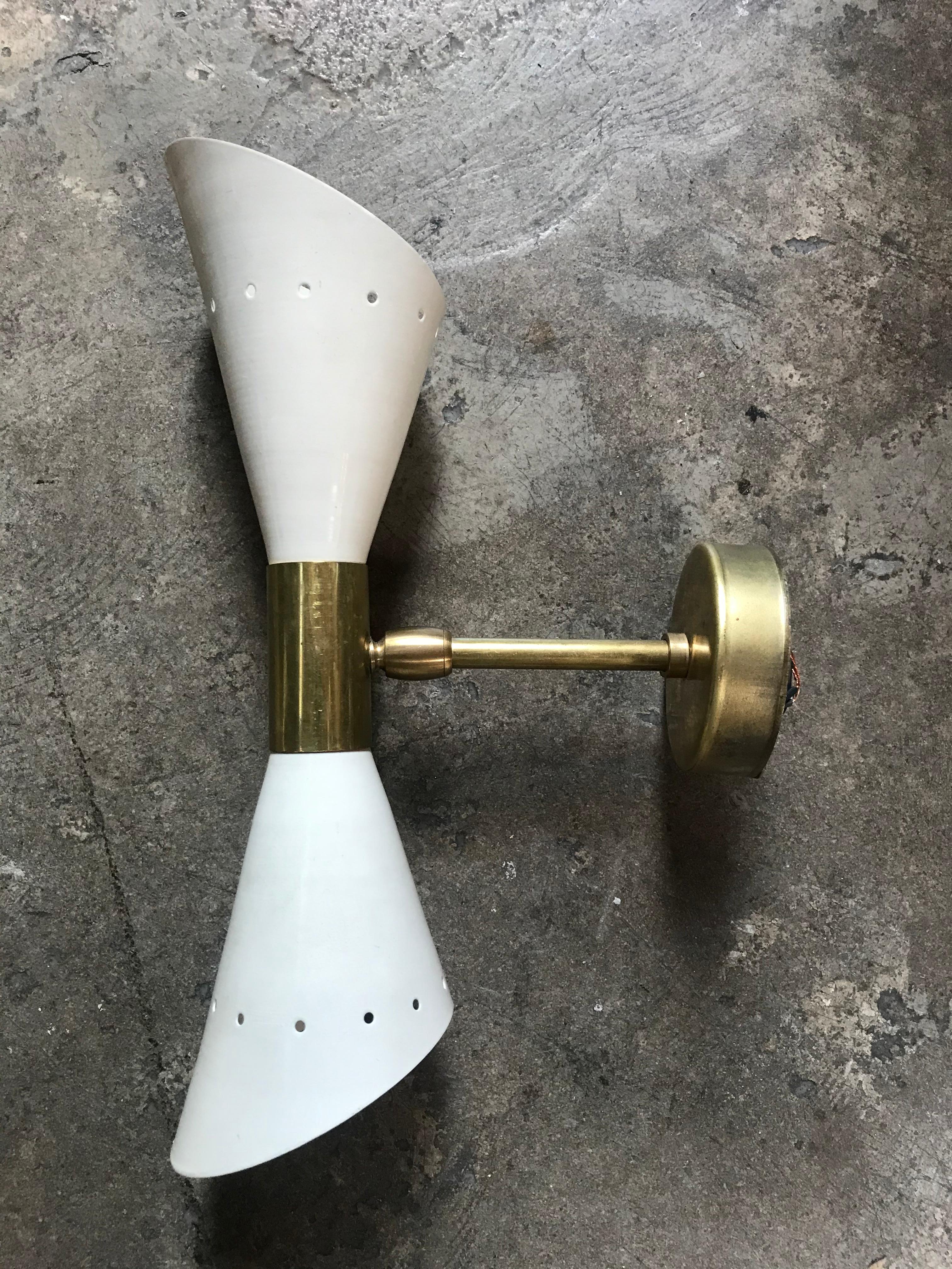 Italian 1960s Pair of Sconces Lacquered Metal and Brass In Good Condition In Los Angeles, CA