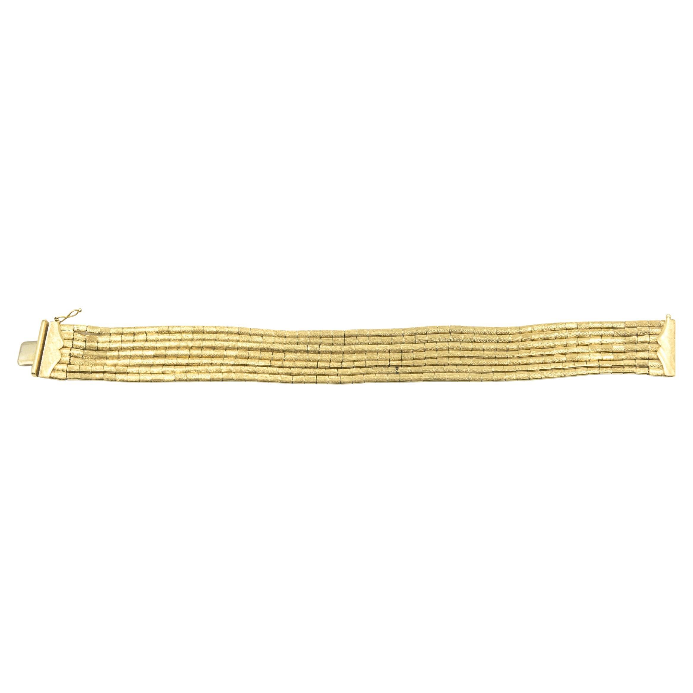 Italienisches 1960er Jahre strukturiertes Florentine Gold Armband mit sieben Strängen im Zustand „Gut“ im Angebot in Miami Beach, FL
