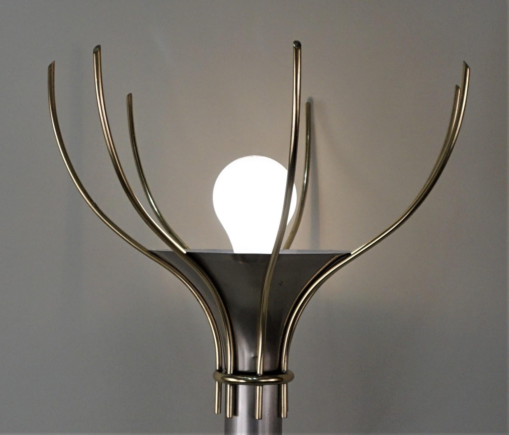 Italian 1960s Textured glass Floor Lamp In Good Condition In Fairfax, VA