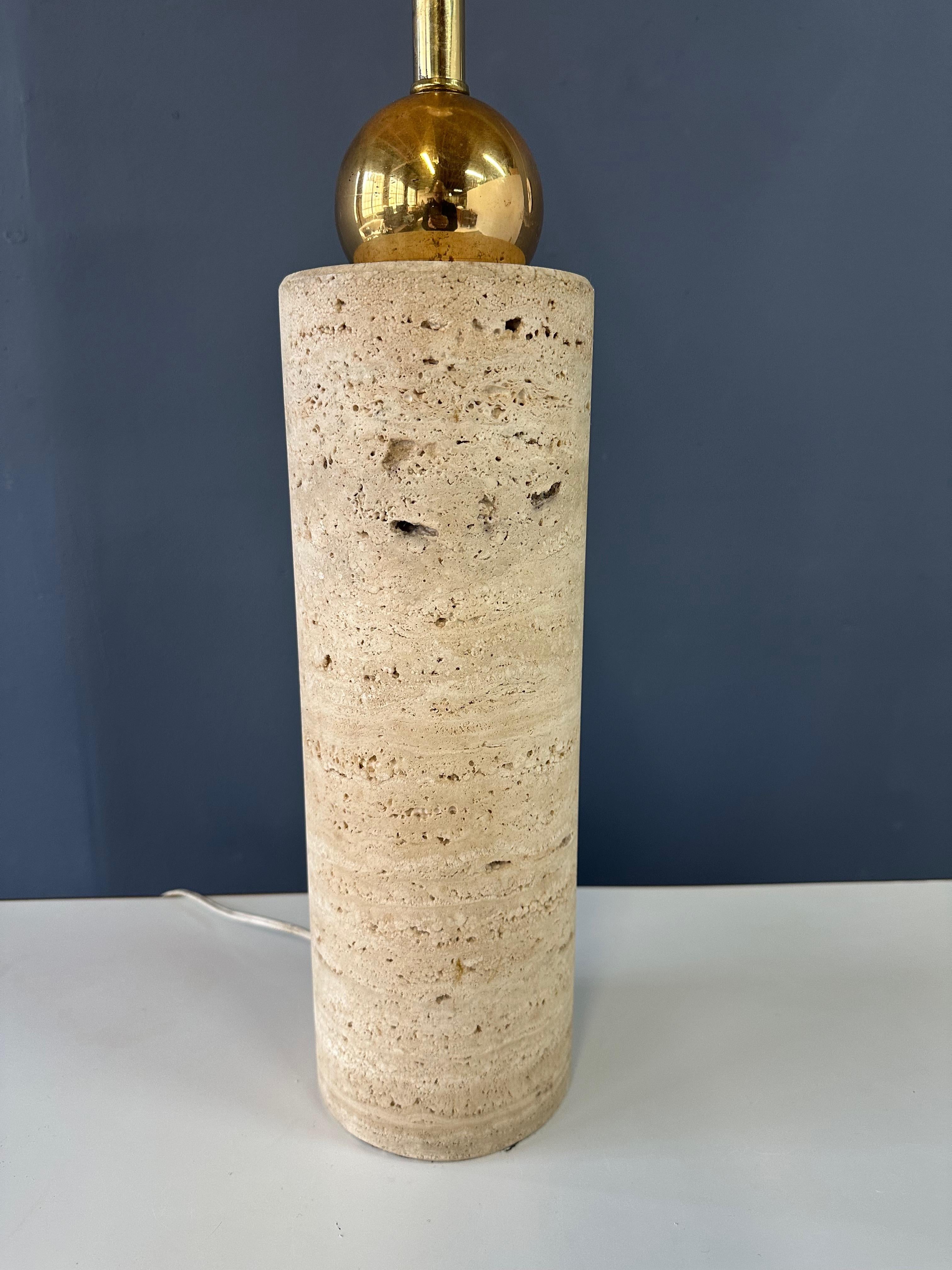European Italian 1960s Travertine and Brass Cylindrical Table Lamp For Sale