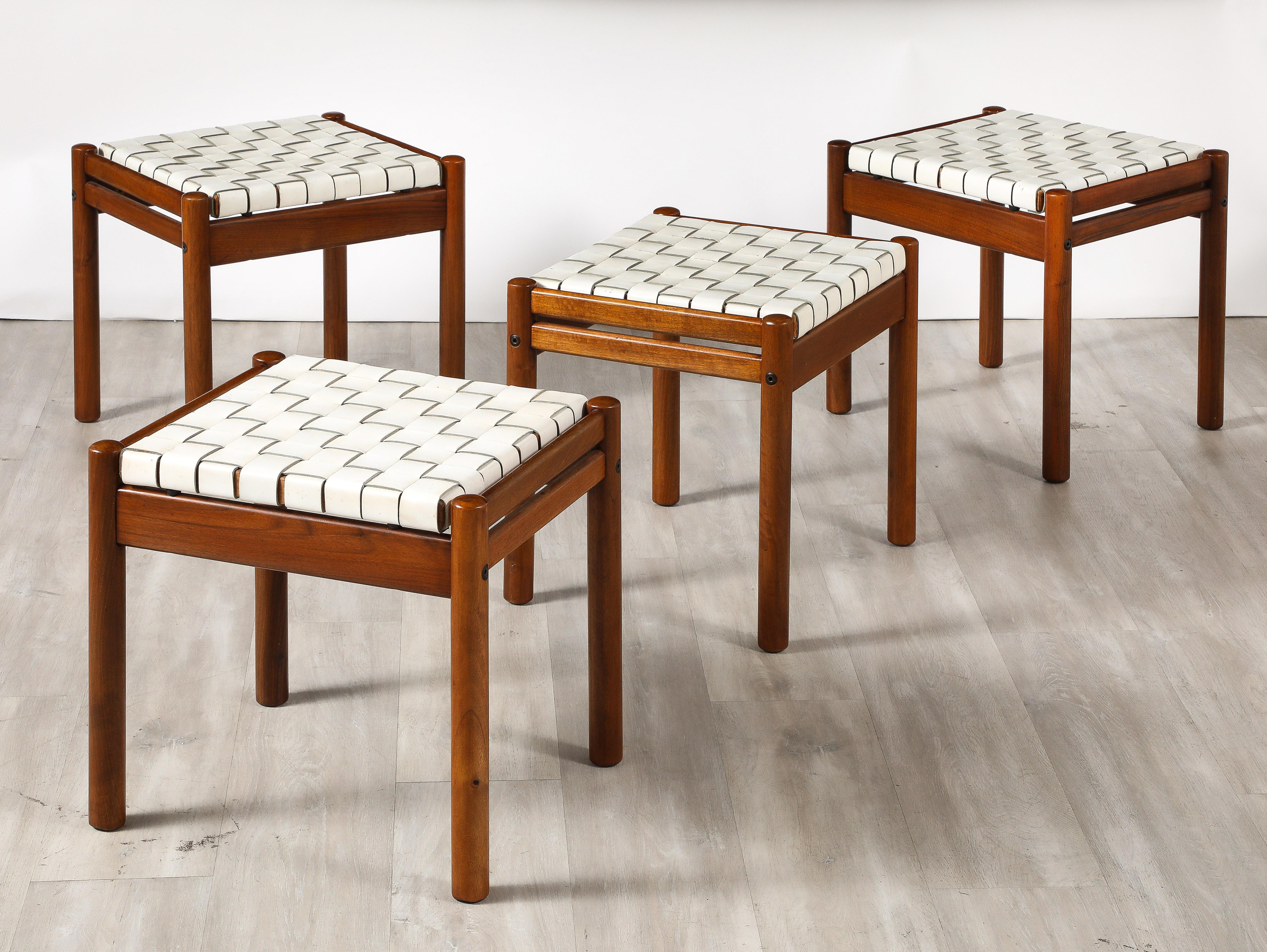 Mid-Century Modern Tabourets italiens des années 1960 avec sièges en cuir tissé en vente